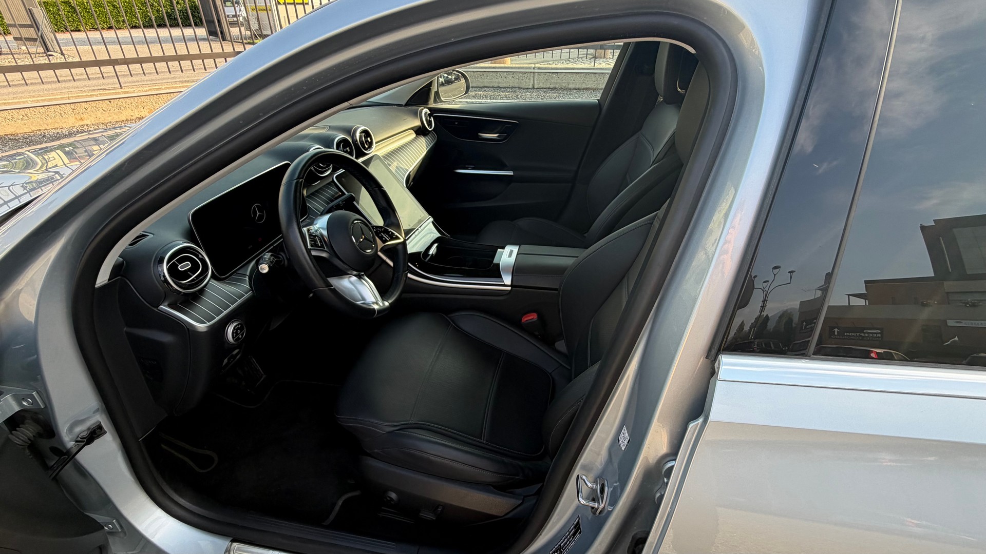 MERCEDES-BENZ C 220 d Swiss Star AMG 4matic-image-4