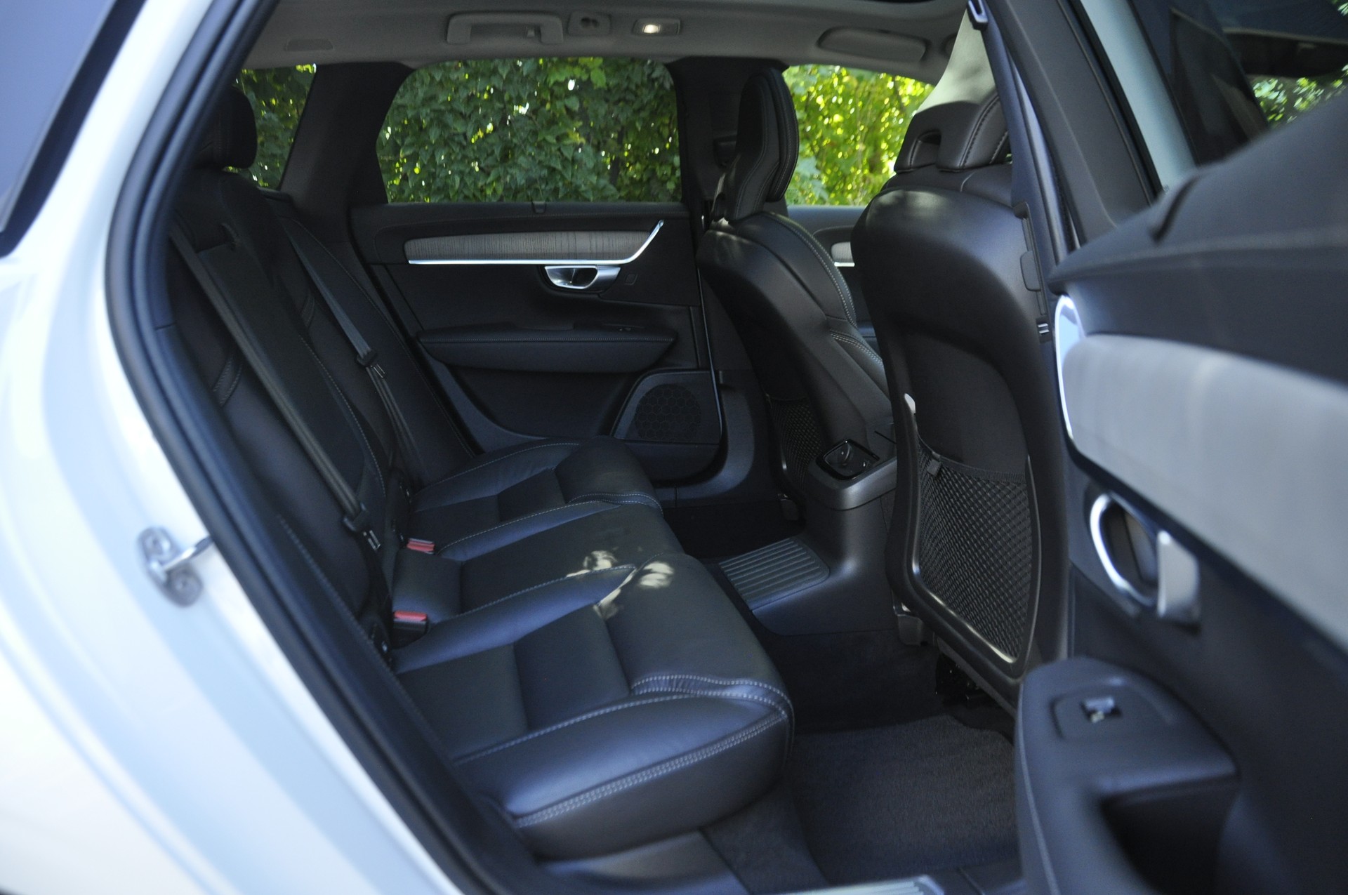 VOLVO V90 T8 eAWD Plug in Hybrid Ultimate Dark Geartronic-image-8