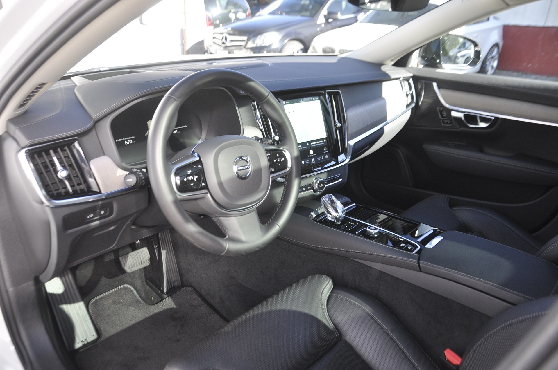 VOLVO V90 T8 eAWD Plug in Hybrid Ultimate Dark Geartronic-image-5