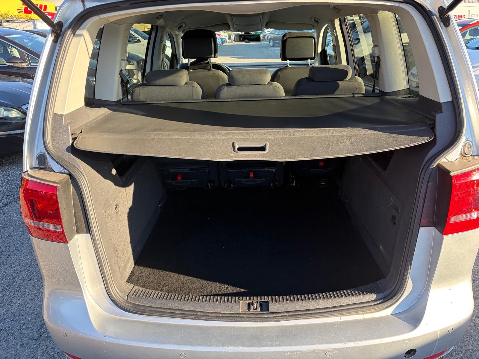 VW Touran 2.0 TDI Comfortline DSG-image-6