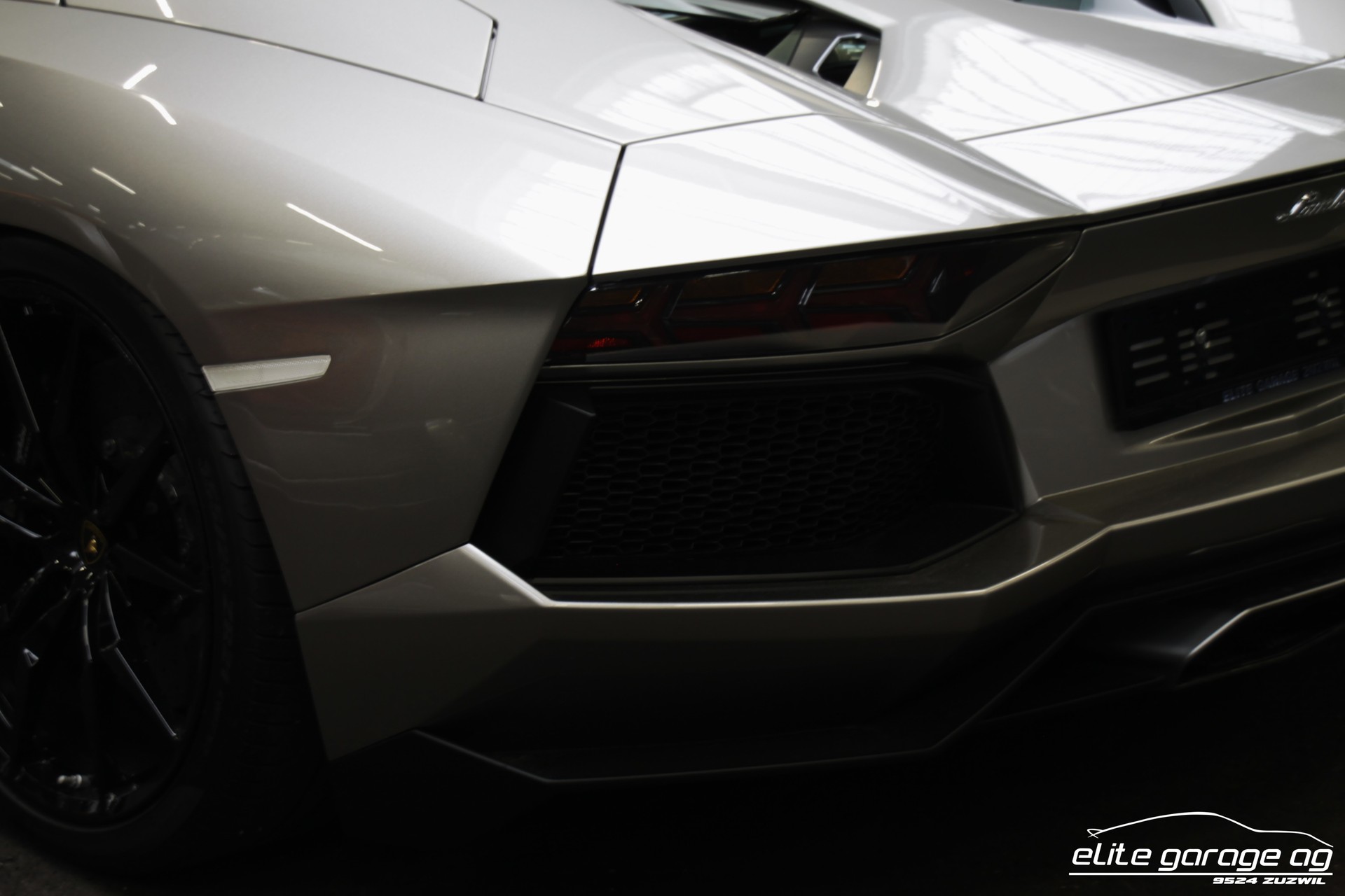 LAMBORGHINI Aventador LP700-4 Roadster E-Gear-image-6