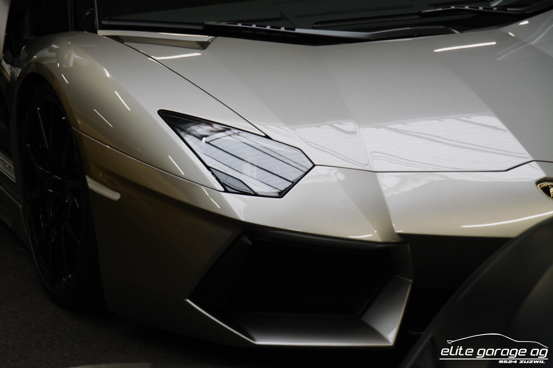 LAMBORGHINI Aventador LP700-4 Roadster E-Gear-image-1