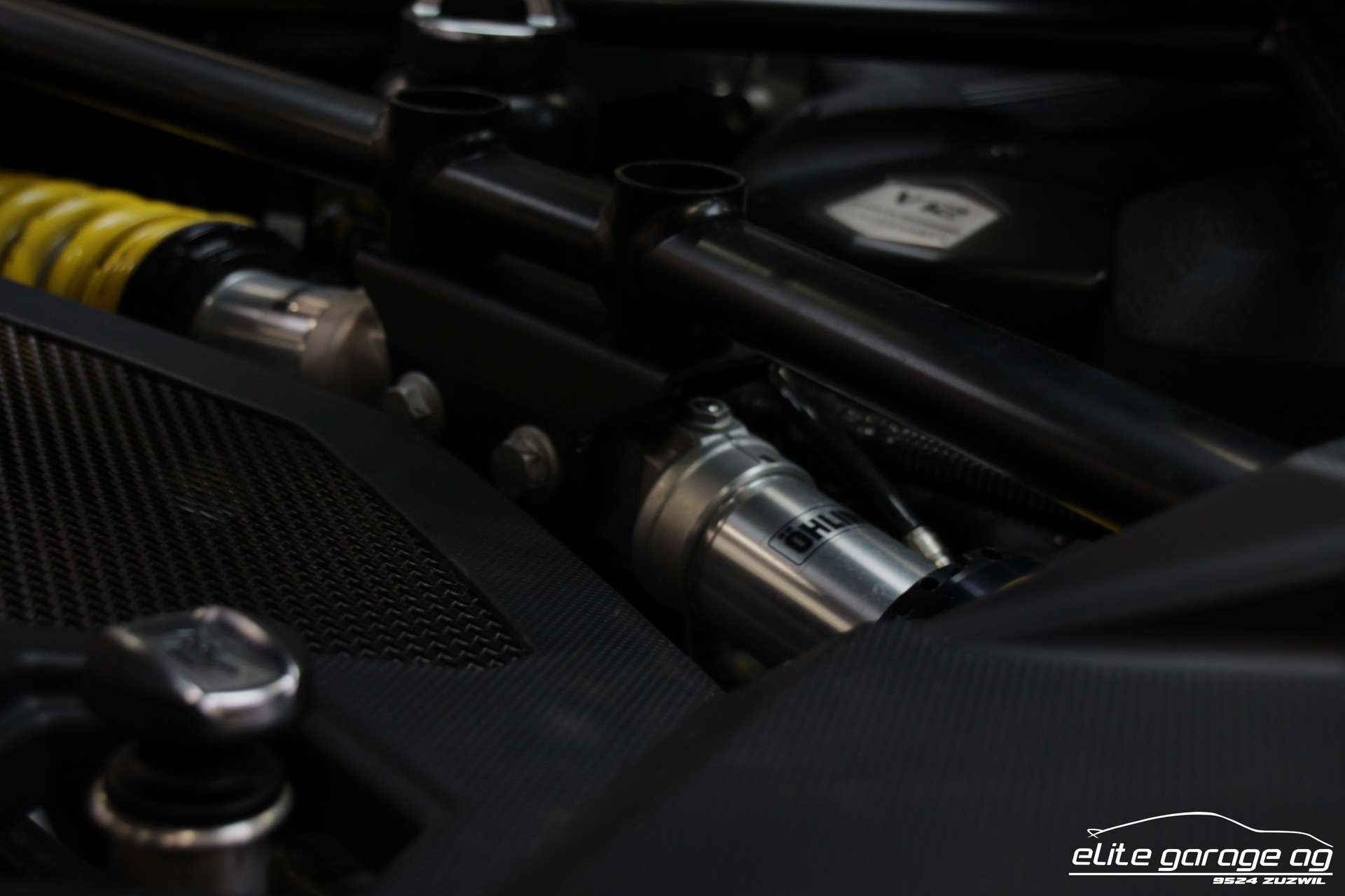 LAMBORGHINI Aventador LP700-4 Roadster E-Gear-image-8