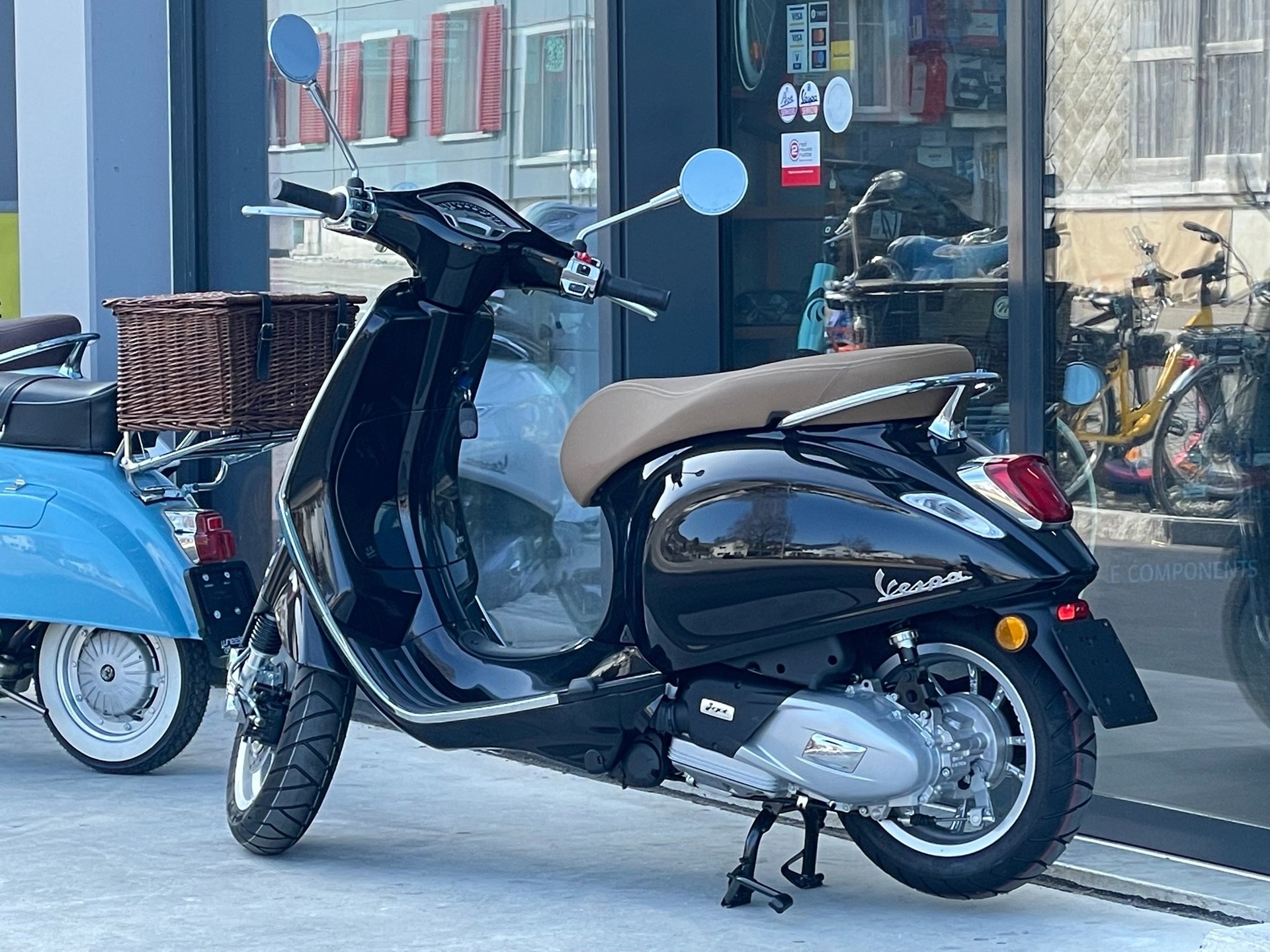 PIAGGIO Vespa 125 Primavera ABS-image-5