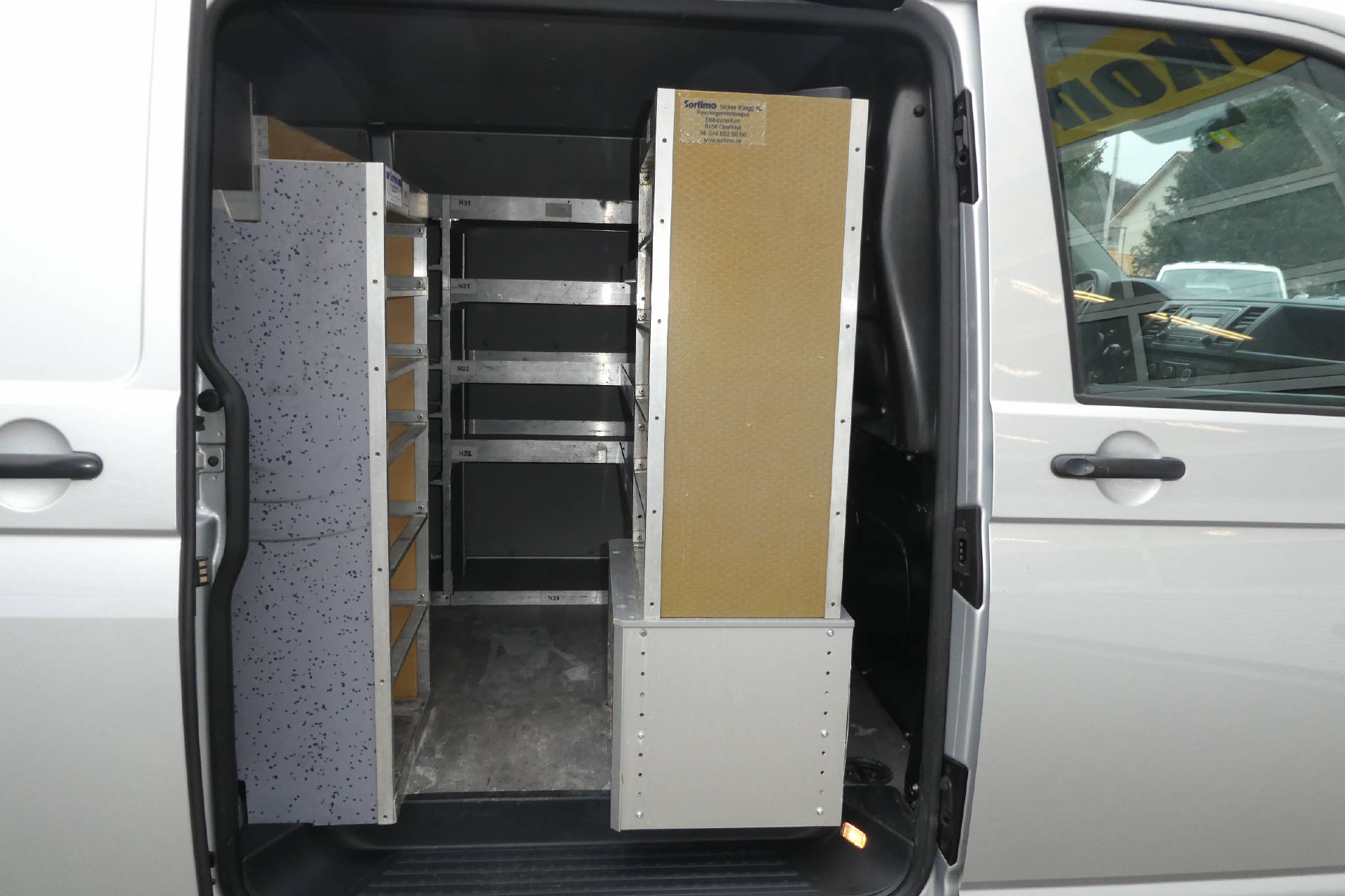 VW T6 Kaw. 3000 2.0 TDI 102-image-10