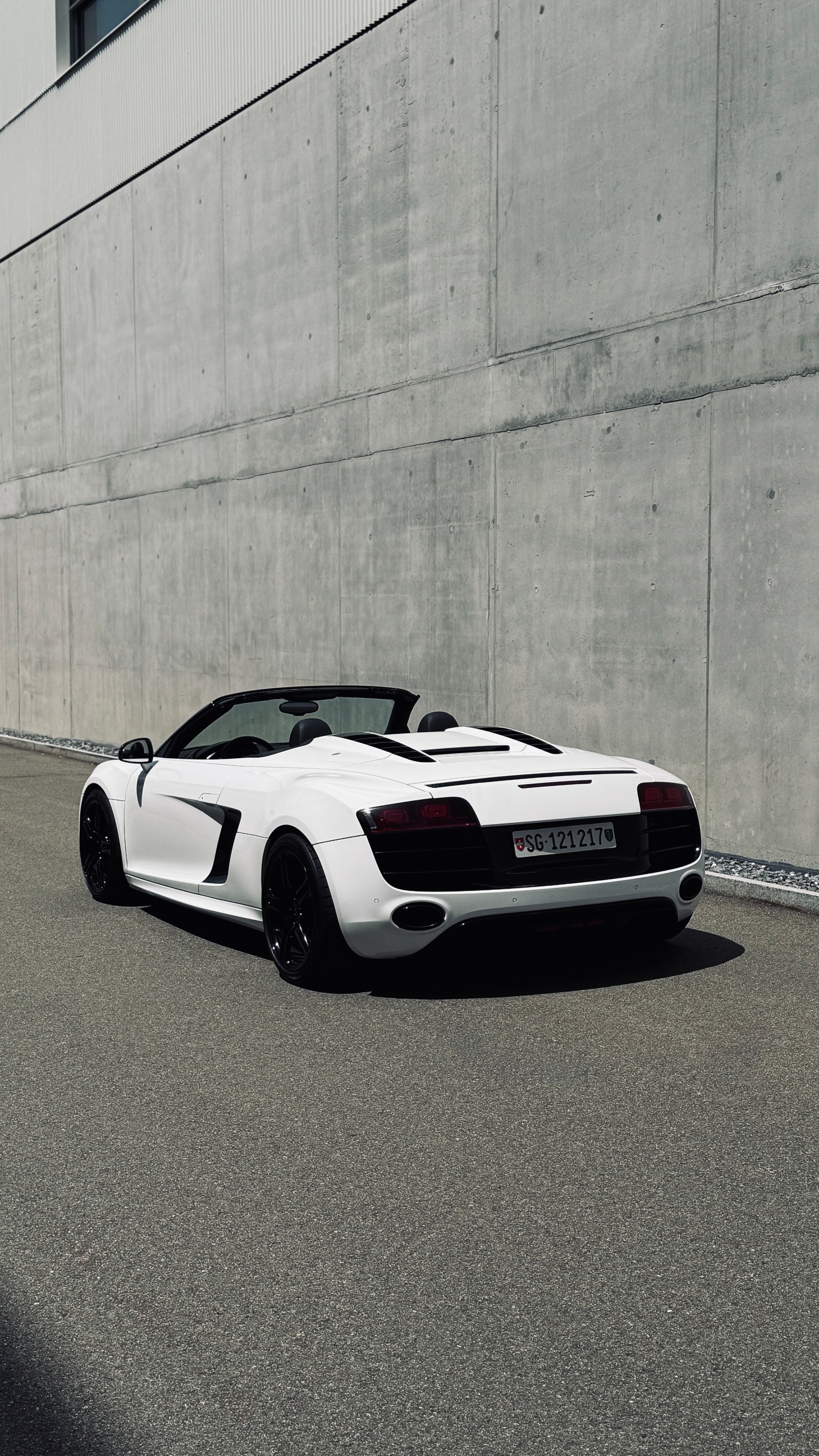 AUDI R8 Spyder 5.2 R-Tronic-image-9