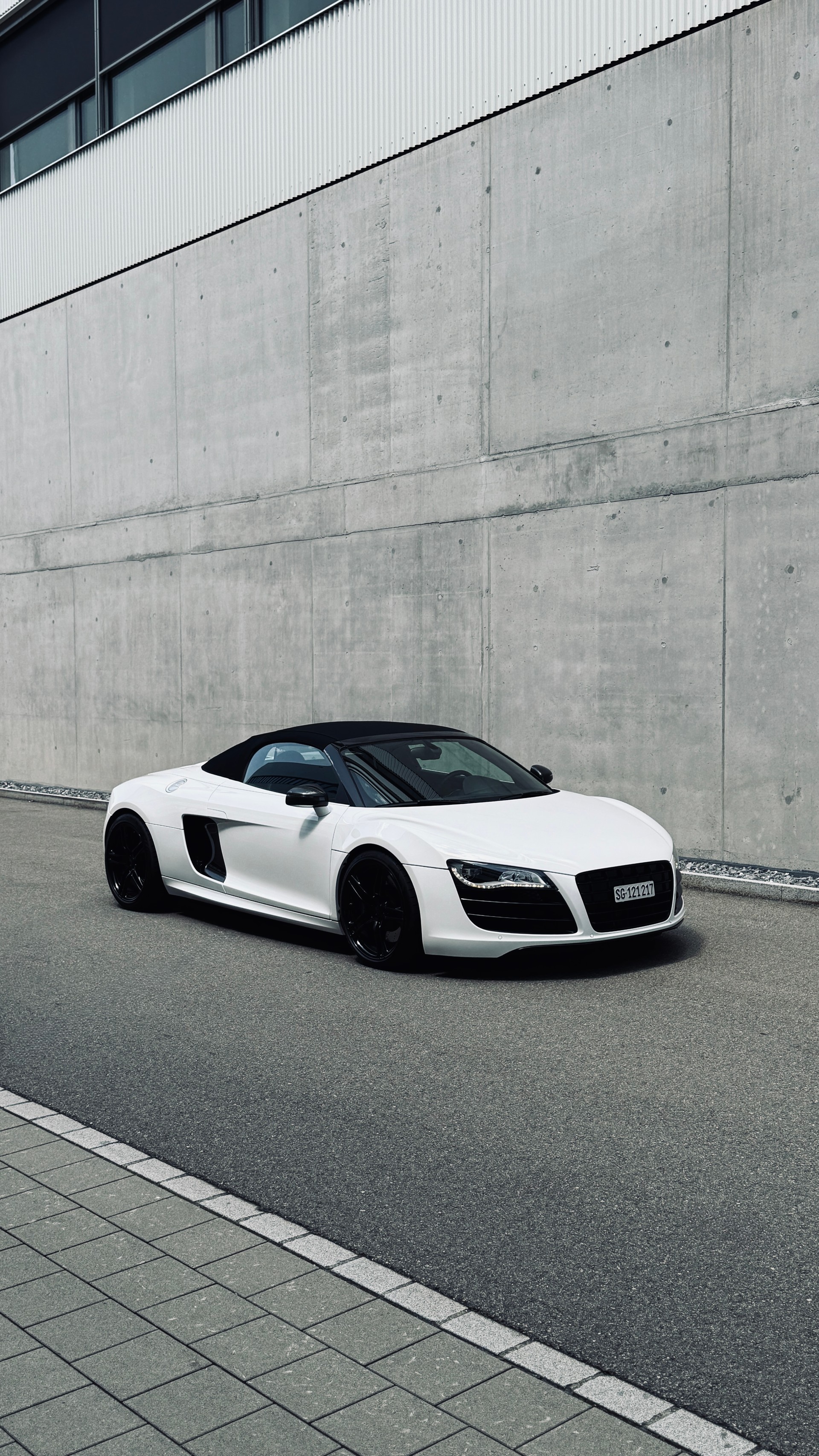 AUDI R8 Spyder 5.2 R-Tronic-image-0