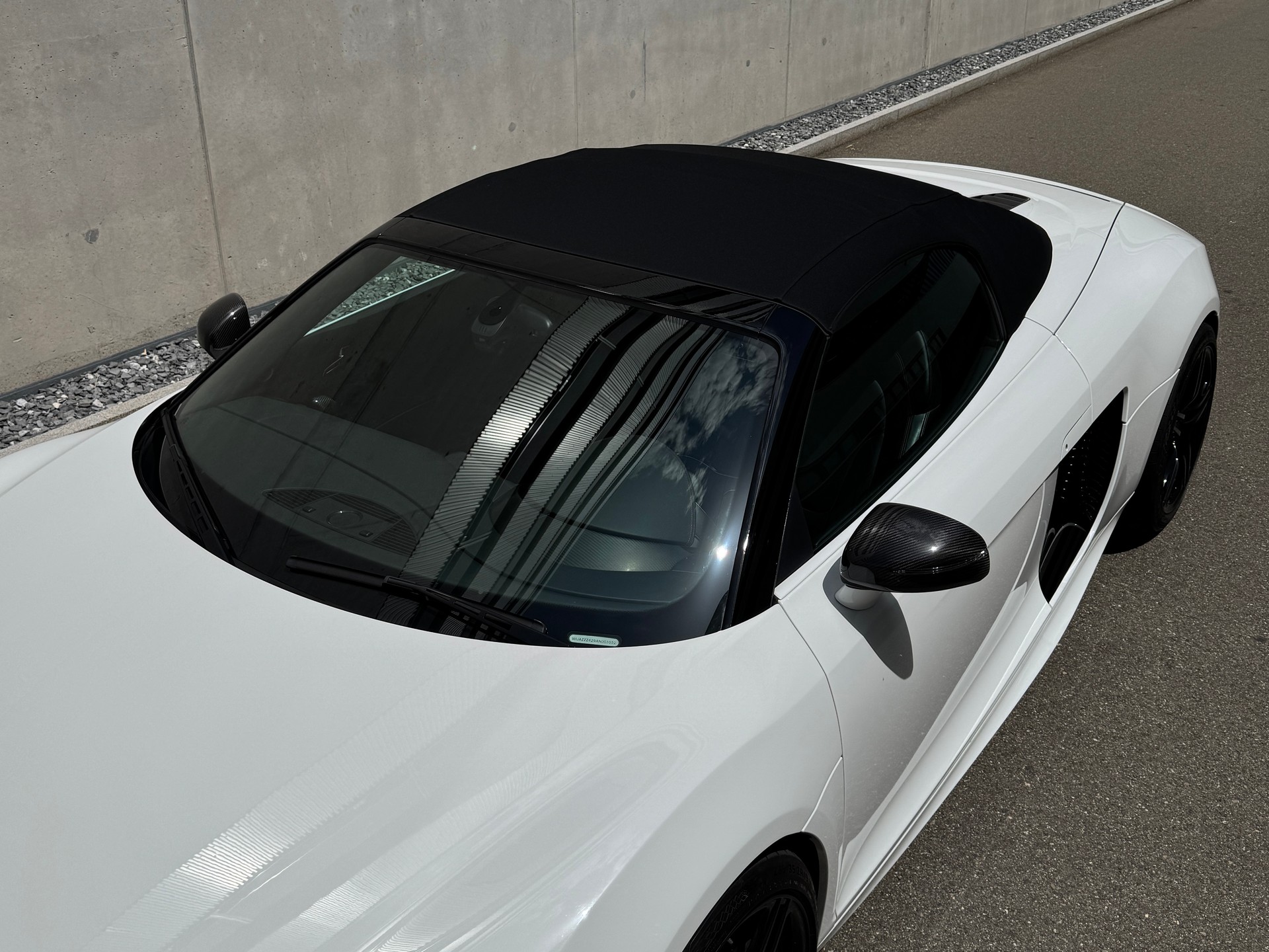 AUDI R8 Spyder 5.2 R-Tronic-image-4