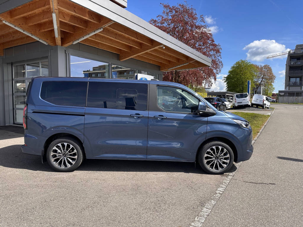 FORD E-Tourneo Custom Bus 340 L1 Titanium X-image-1