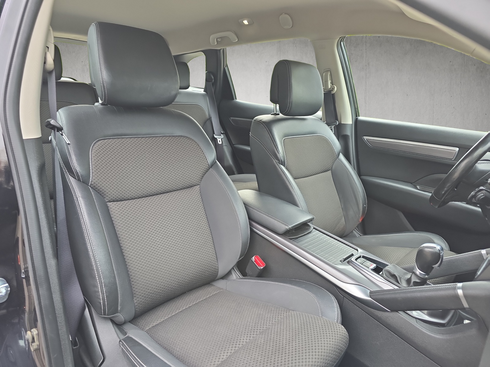 RENAULT Koleos 2.0 dCi Intens 4WD Xtronic CVT-image-10