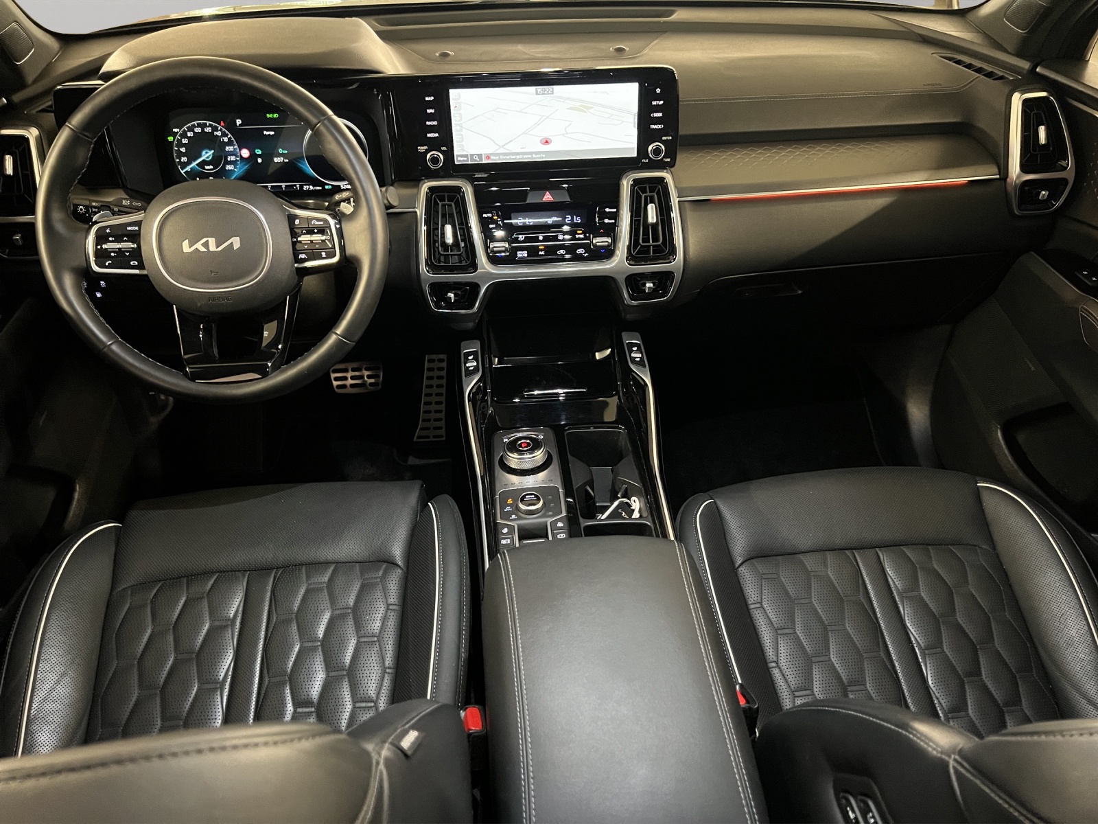 KIA Sorento 1.6 T Plug-in Hybrid Style-image-11