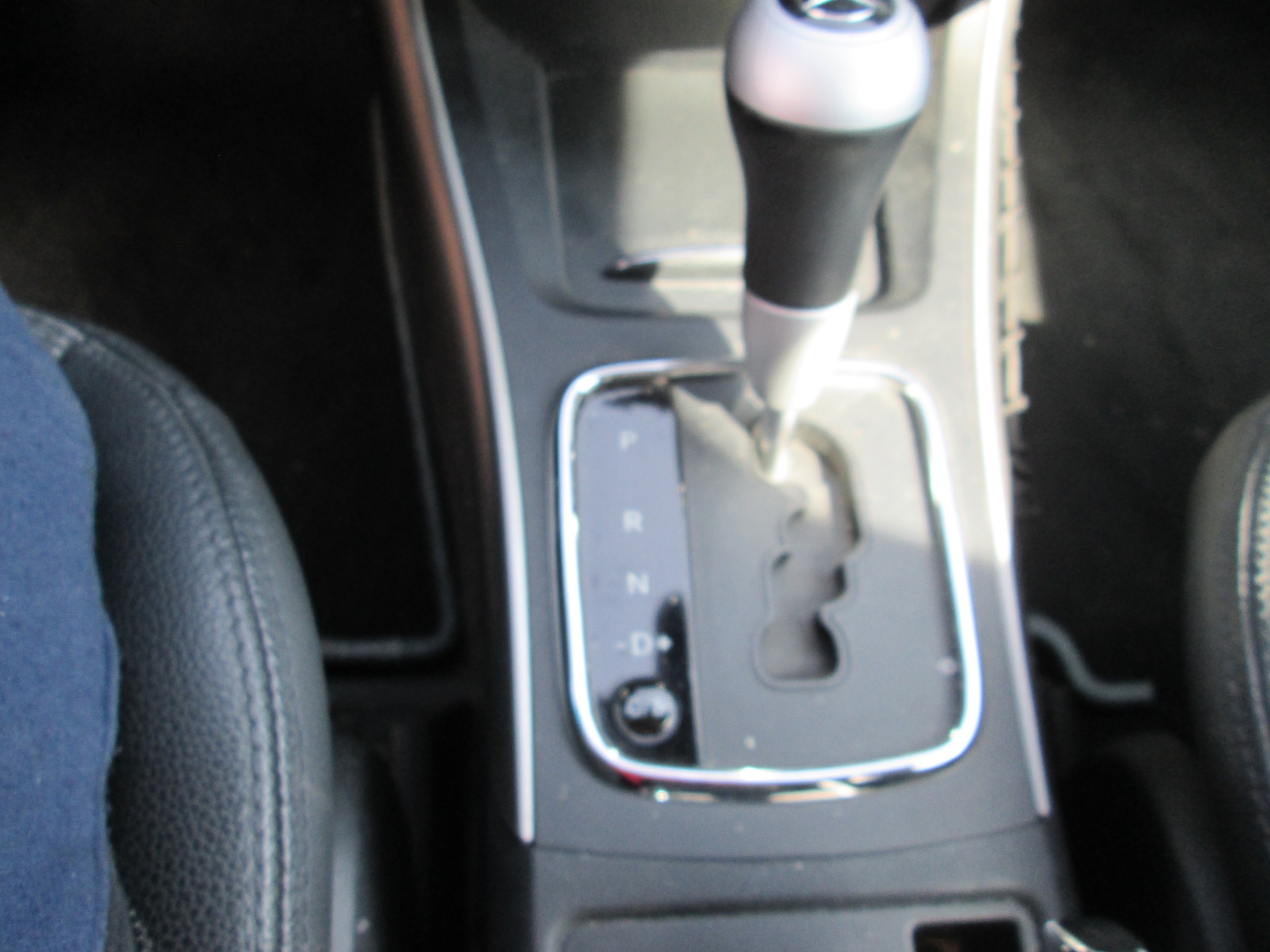 MERCEDES-BENZ B 200-image-8