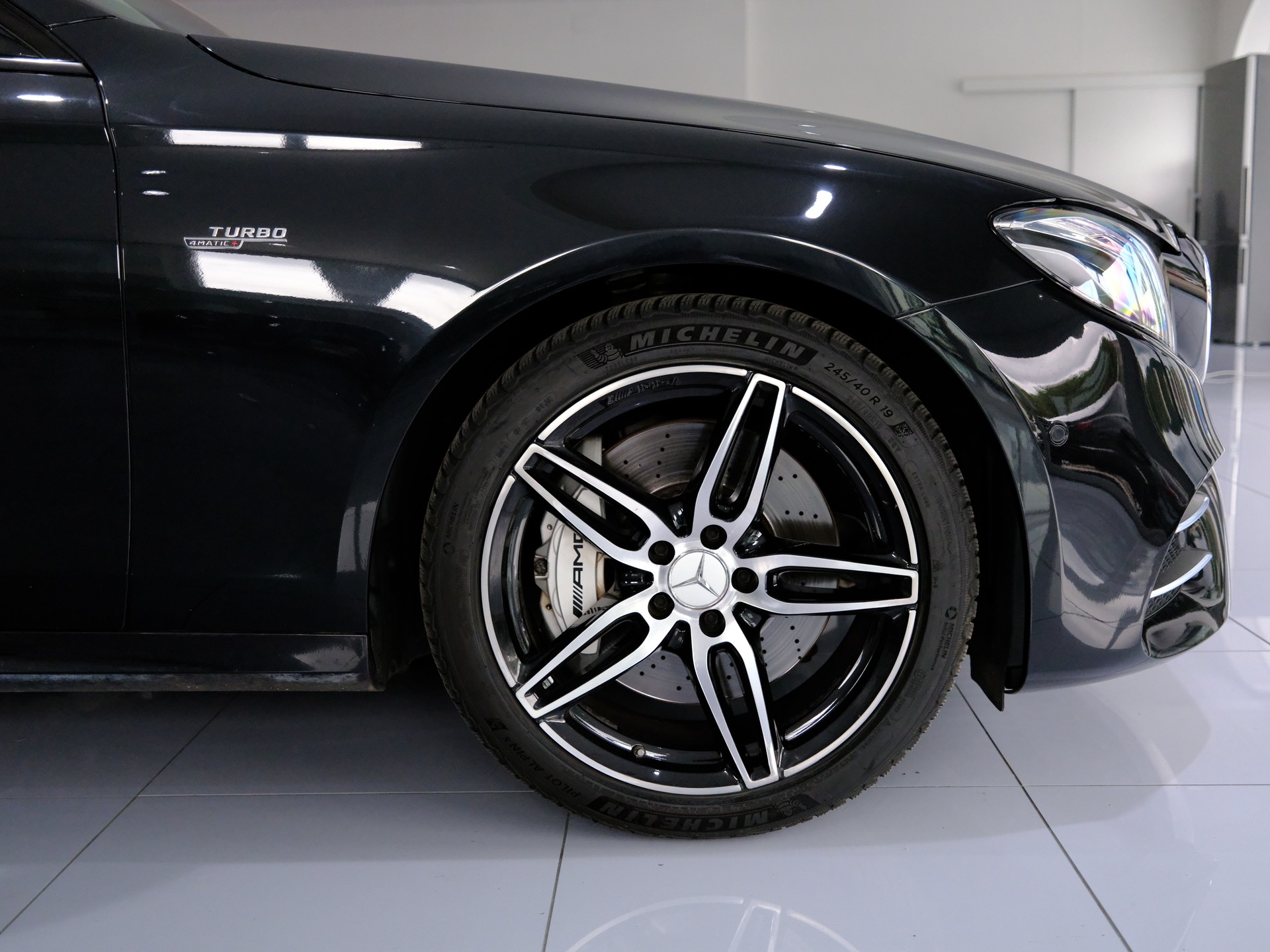 MERCEDES-BENZ E 53 AMG 4Matic 9G-Tronic-image-8