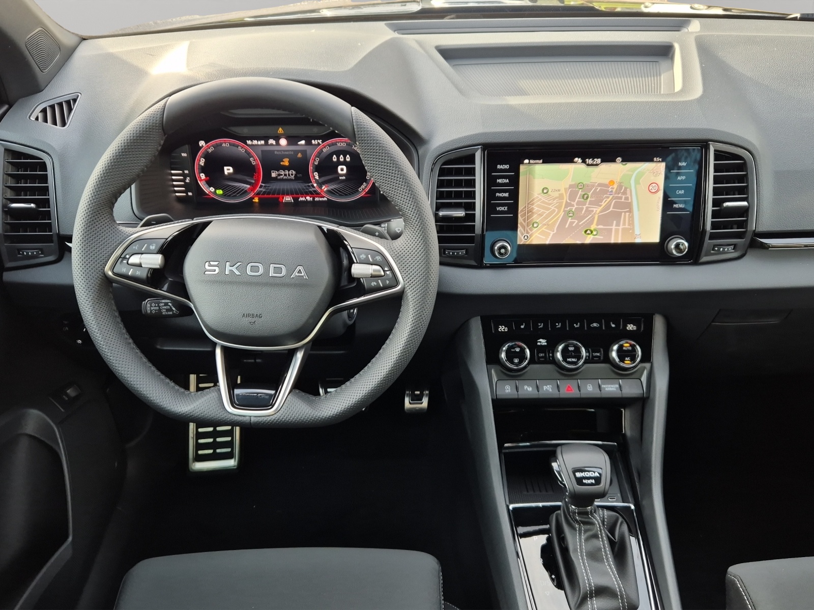 SKODA Karoq 2.0 TSI SportLine 4x4 DSG-image-6