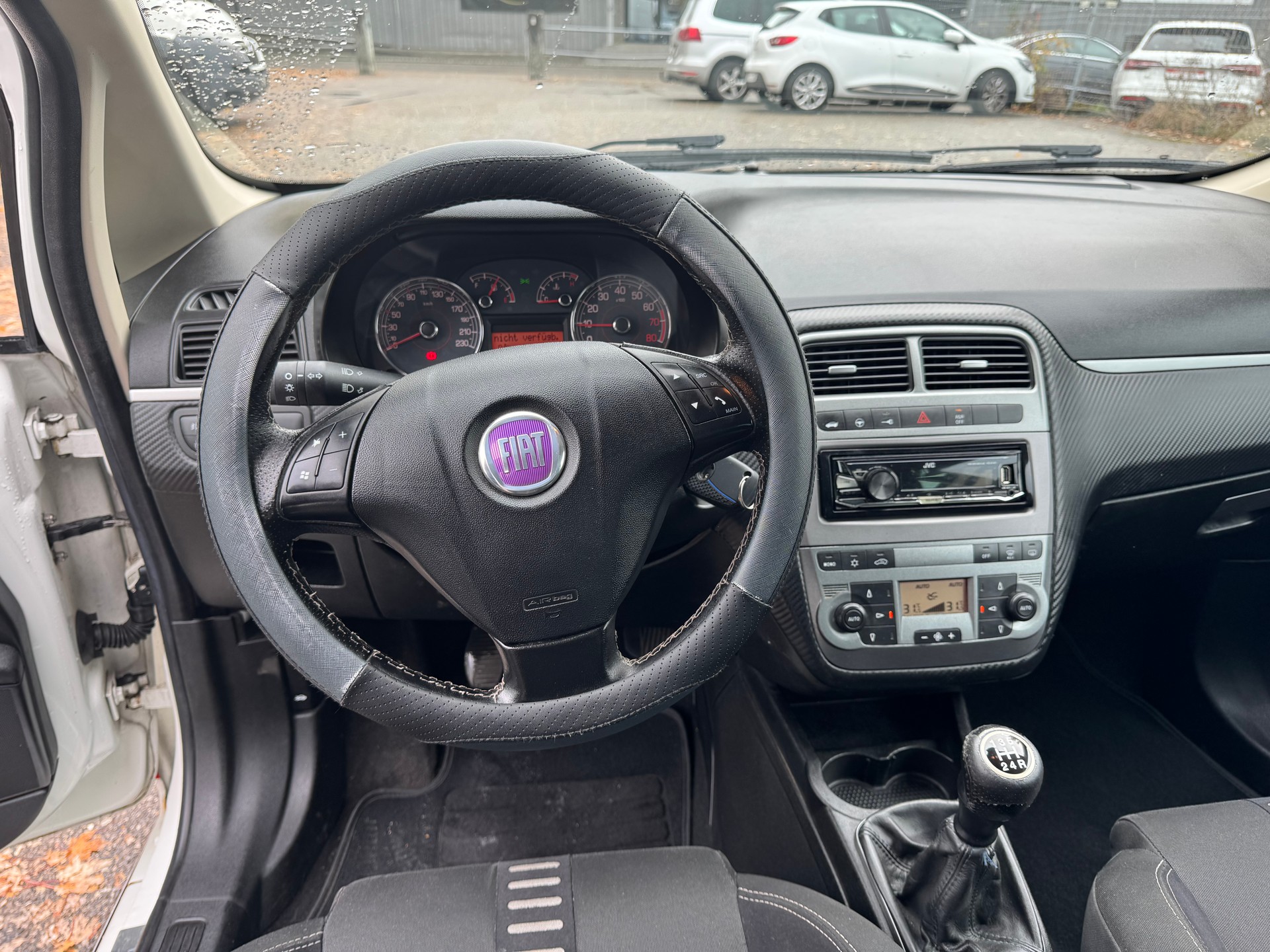 FIAT Punto 1.4 16V Turbo Sport ** Klima-auto ** Fahrzeug ist mit Deutschland Papier-image-3