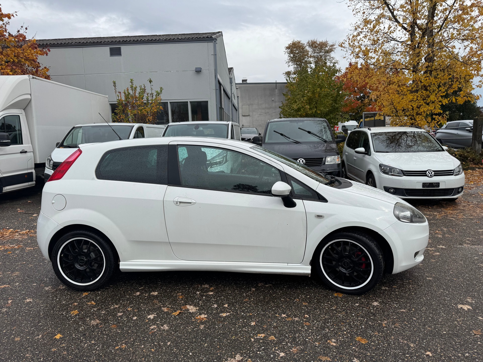 FIAT Punto 1.4 16V Turbo Sport ** Klima-auto ** Fahrzeug ist mit Deutschland Papier-image-8
