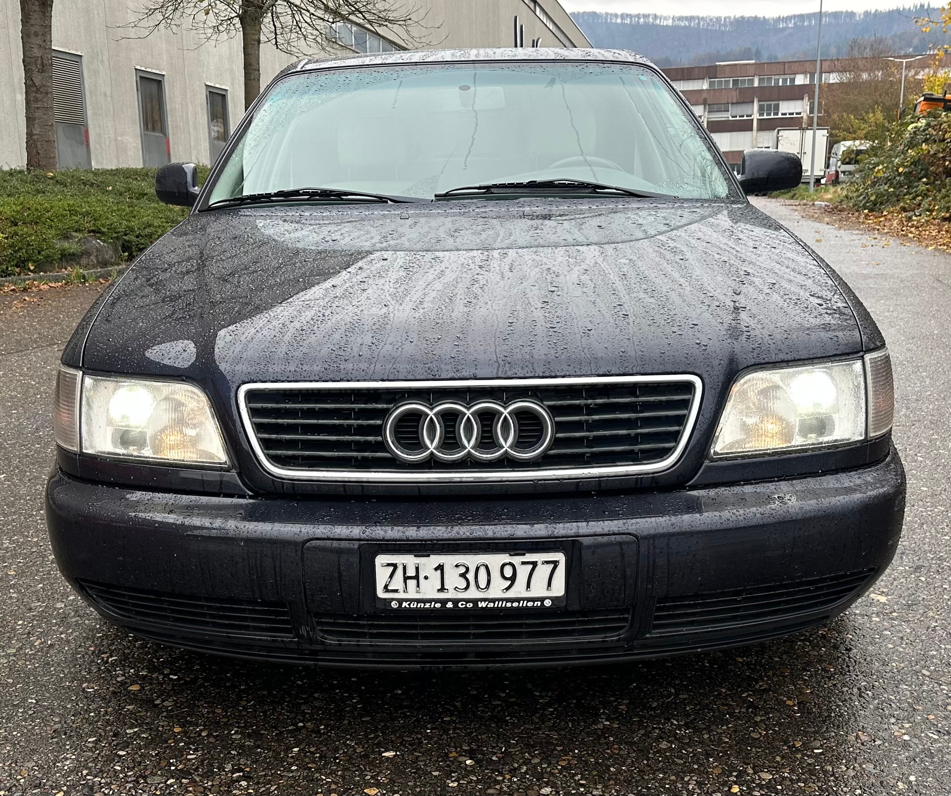 AUDI A6 2.5 TDI 140-image-0