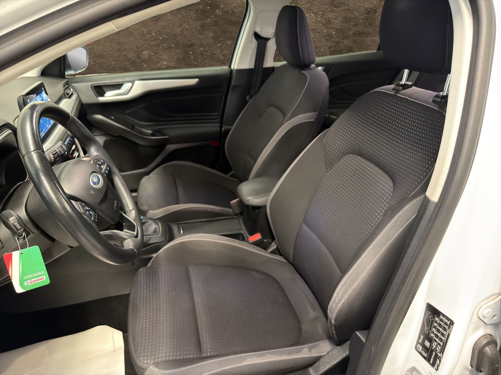 FORD Focus 1.0 SCTi Business-image-14