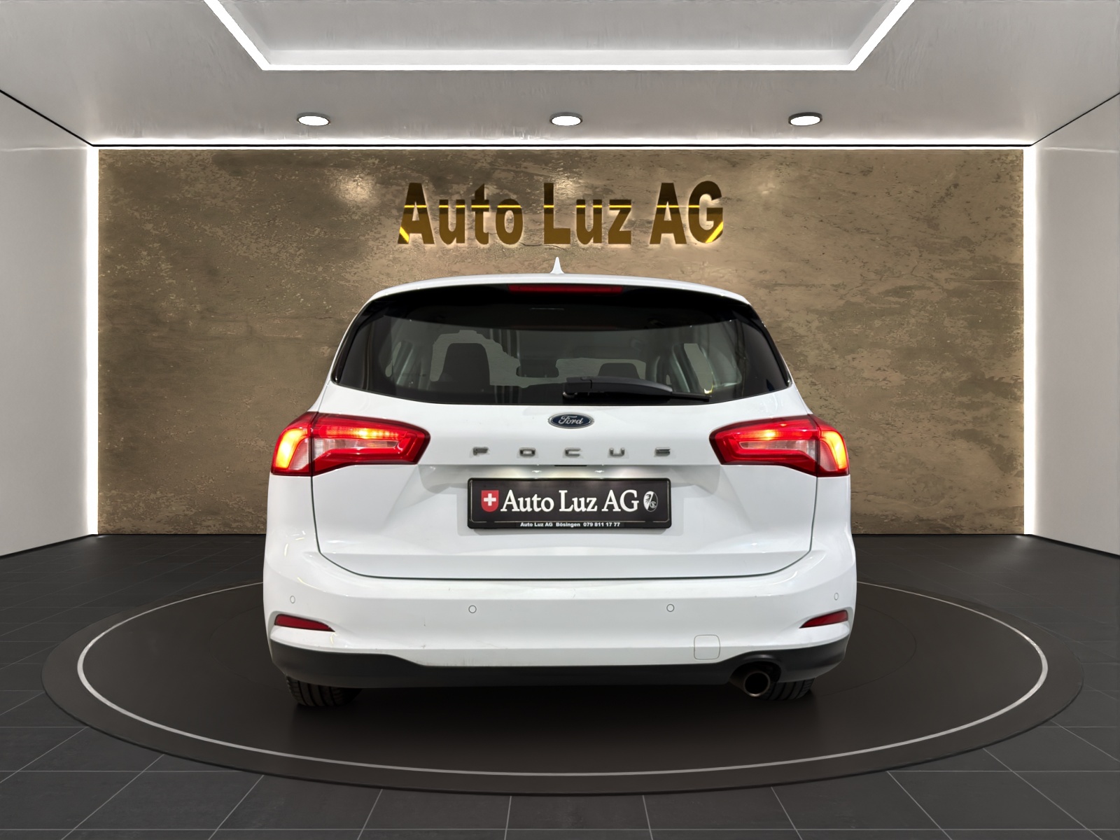 FORD Focus 1.0 SCTi Business-showroom-element-2