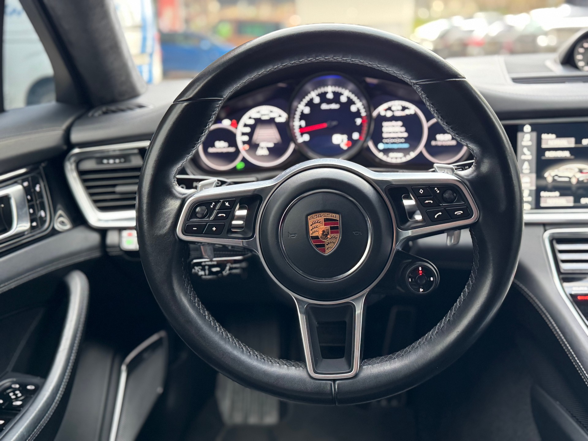 PORSCHE Panamera 4.0 V8 Turbo-image-11