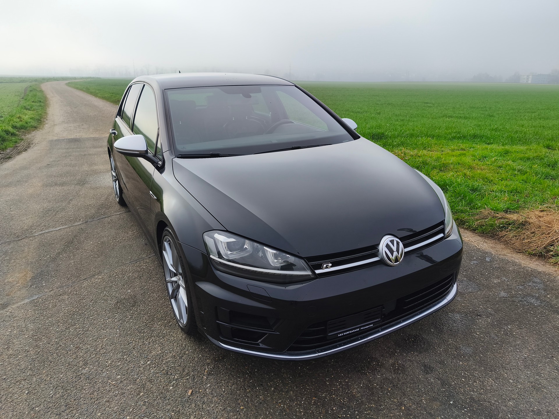 VW Golf 2.0 TSI R 4Motion DSG-image-6