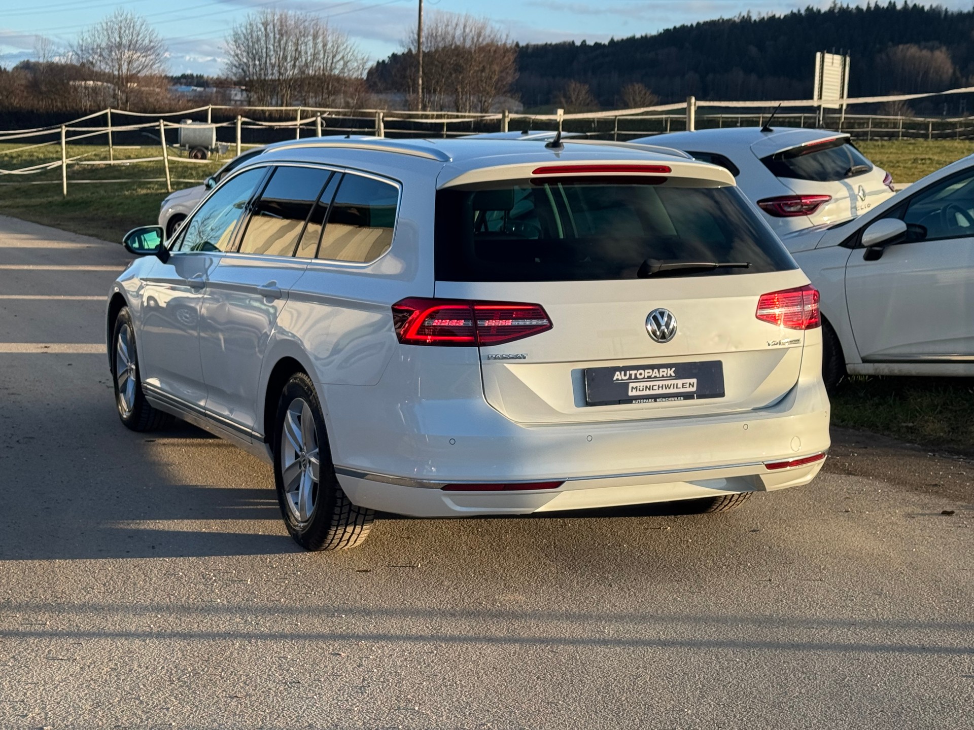 VW Passat Variant 1.4 TSI ACT BMT Highline DSG-image-3