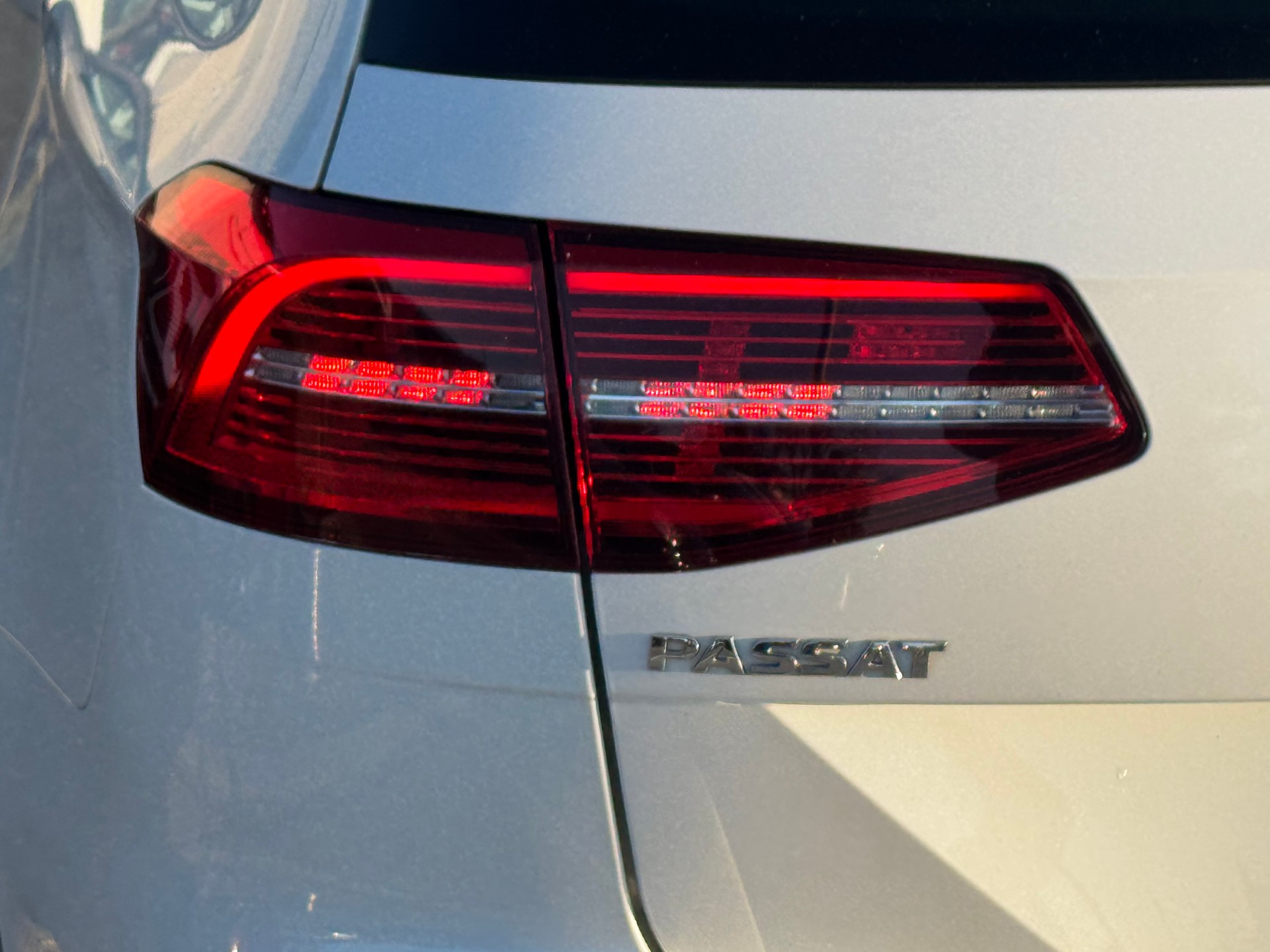 VW Passat Variant 1.4 TSI ACT BMT Highline DSG-image-6