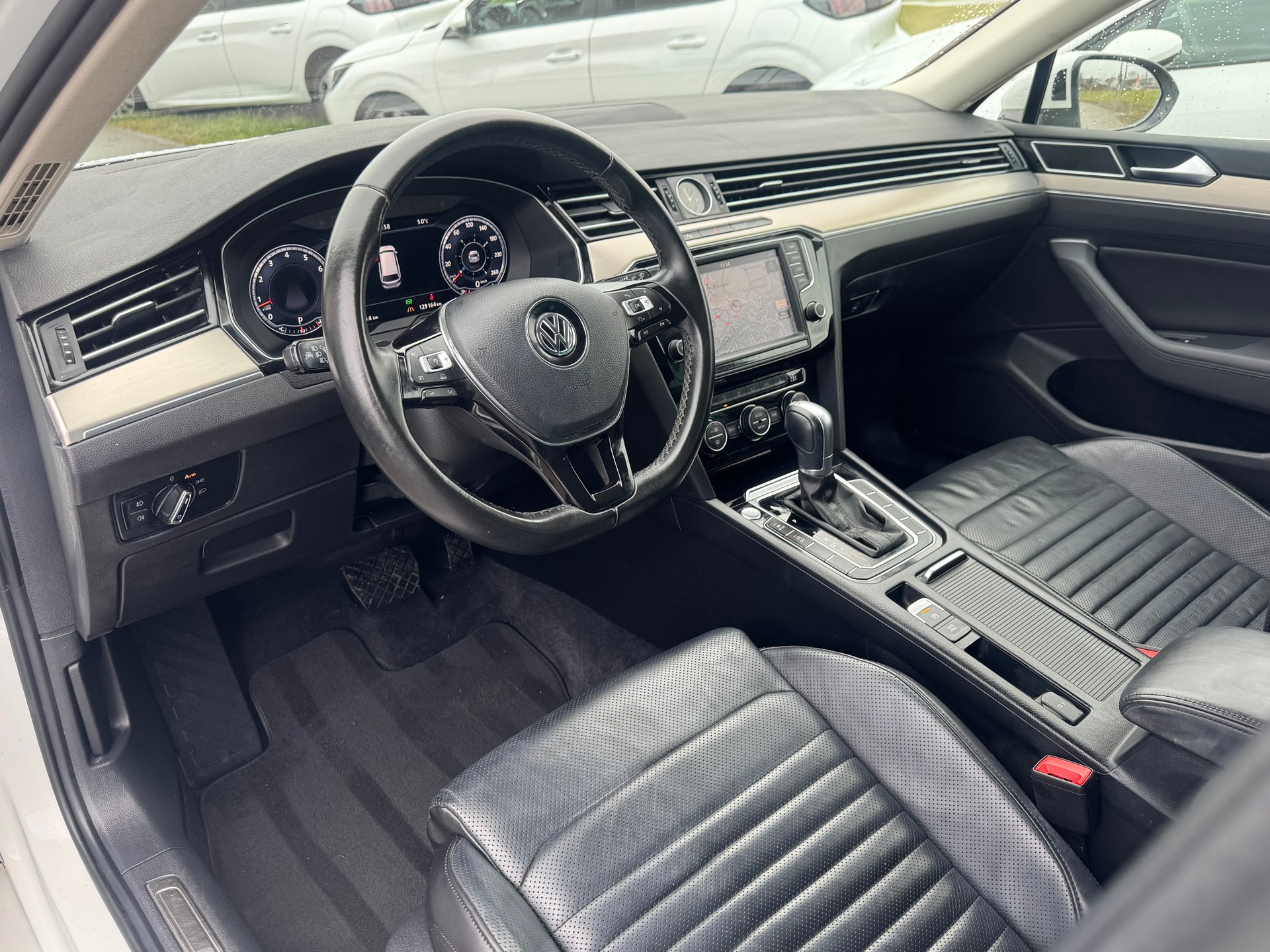 VW Passat Variant 1.4 TSI ACT BMT Highline DSG-image-7