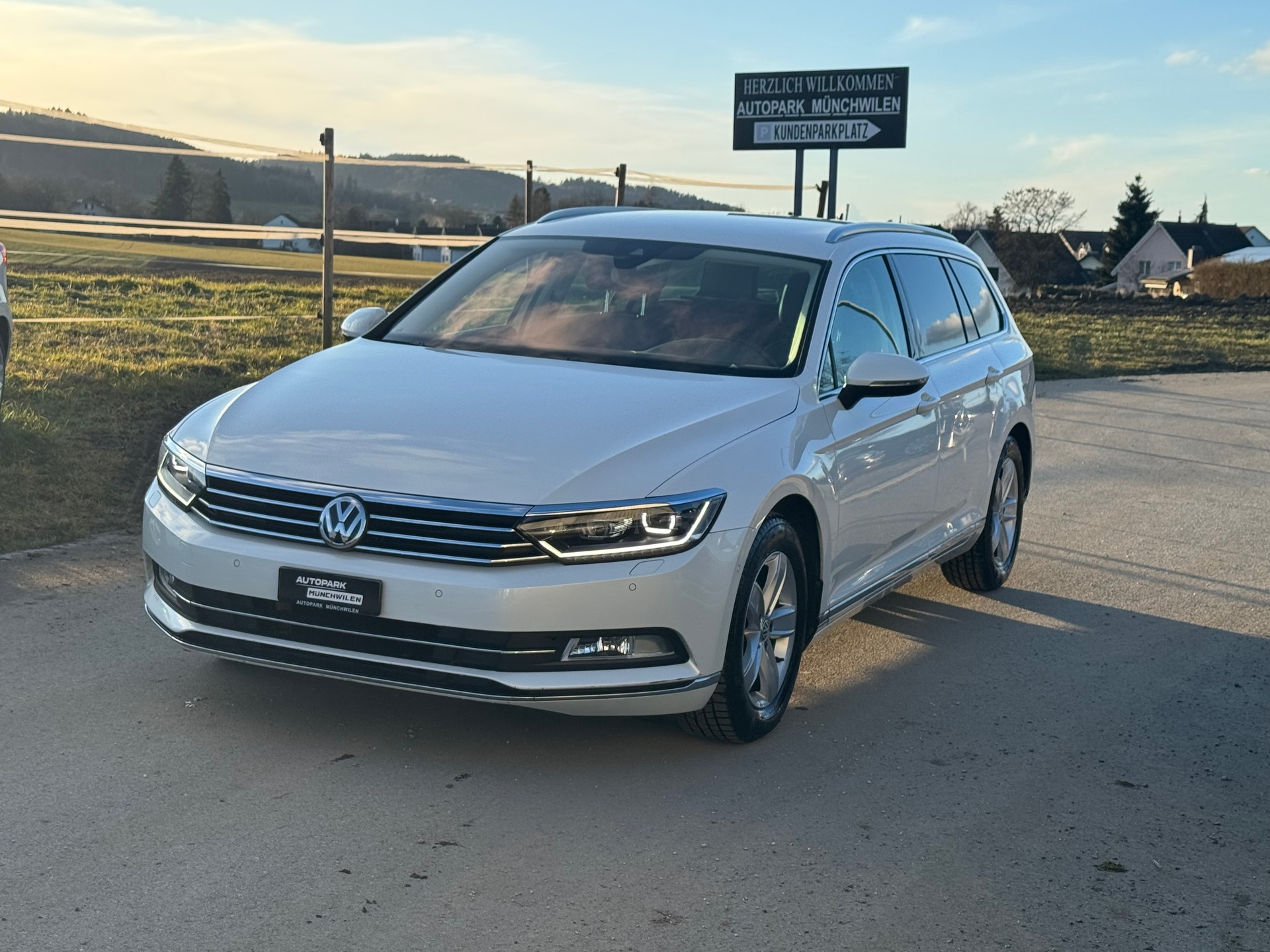 VW Passat Variant 1.4 TSI ACT BMT Highline DSG-image-0