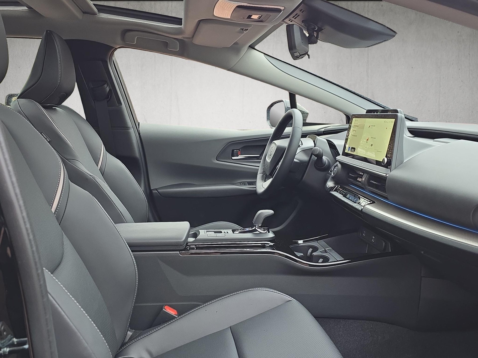 TOYOTA Prius 2.0 Plug-In-Hybrid Premium-image-13