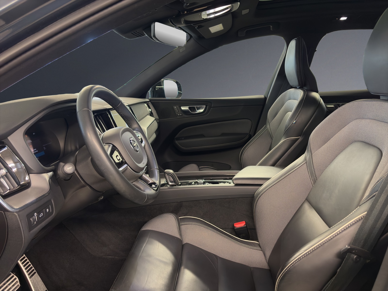 Image VOLVO XC60 XC60 T6 eAWD R-Design
