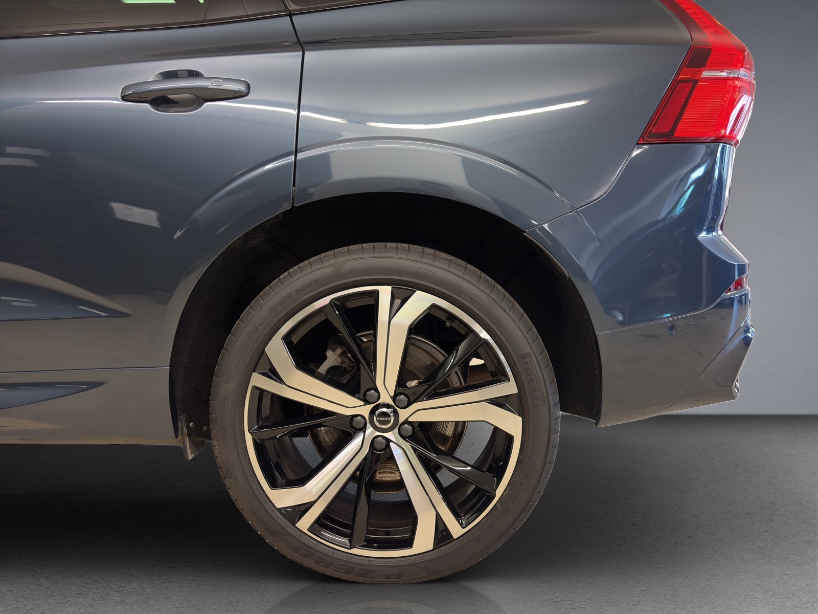 Image VOLVO XC60 XC60 T6 eAWD R-Design