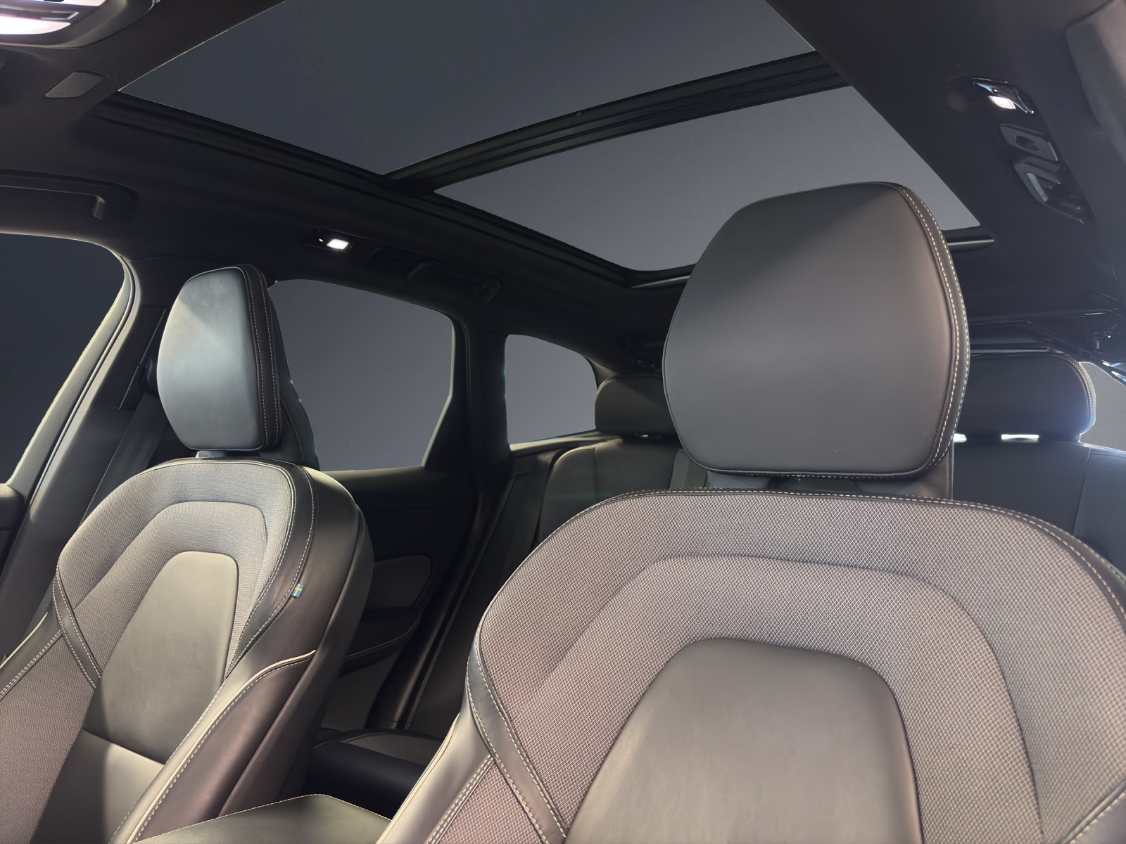 Image VOLVO XC60 XC60 T6 eAWD R-Design