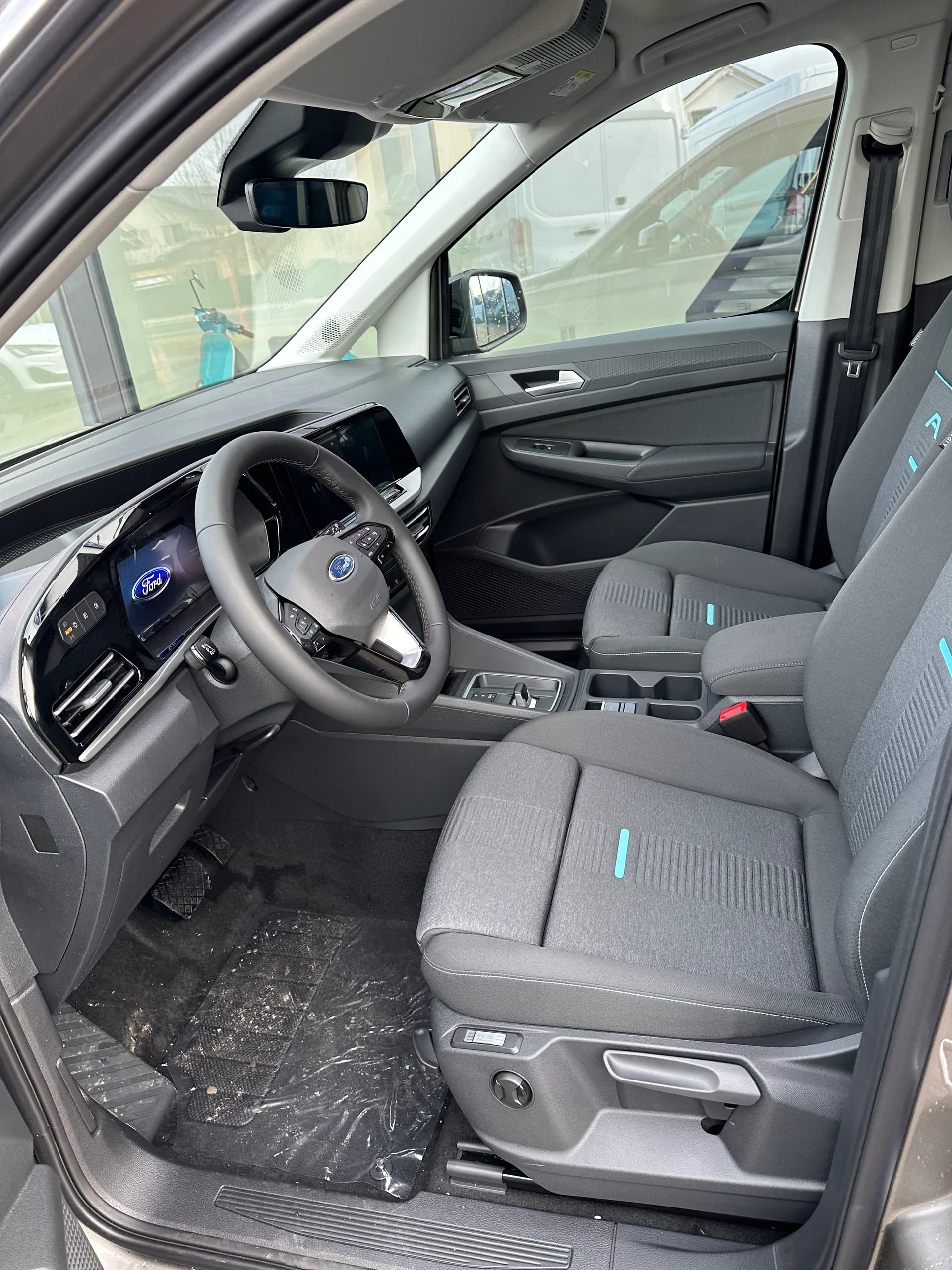 FORD TOURNEO CONNECT Grand 2.0 EcoB Active/122CV/Aut.-image-9