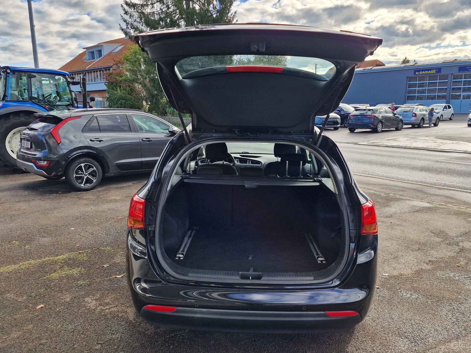 KIA Cee'd Sportswagon 1.6 GDi Trend-image-3