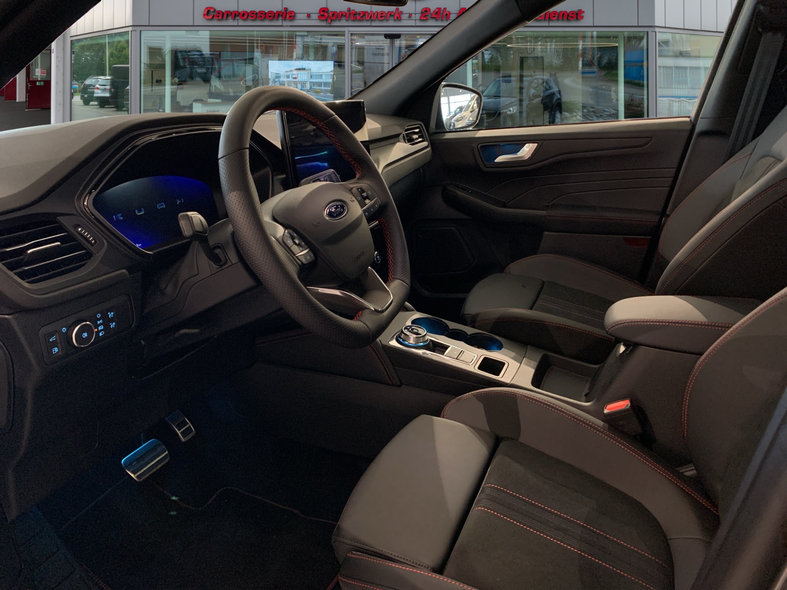 FORD Kuga 2.5 Plug-in Hybrid ST-Line X-image-6