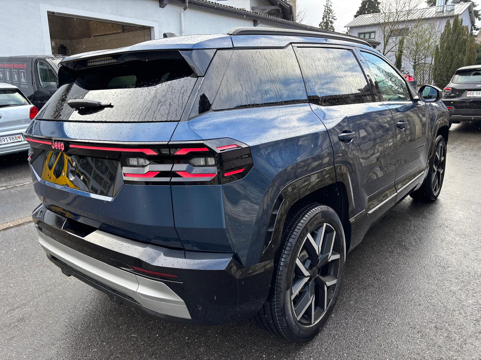 JEEP Compass Elektro 74kWh First Edition-image-3