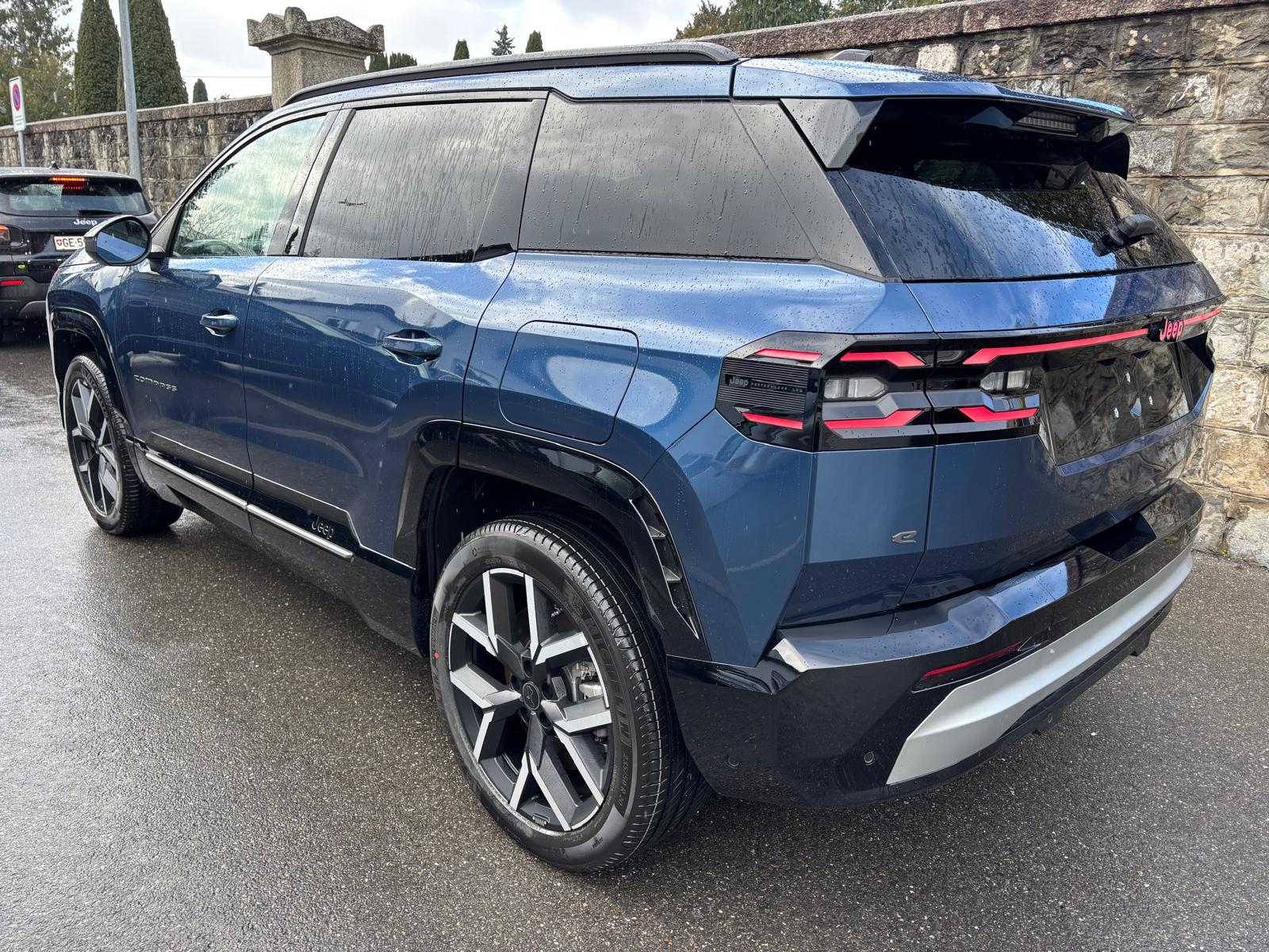 JEEP Compass Elektro 74kWh First Edition-image-2