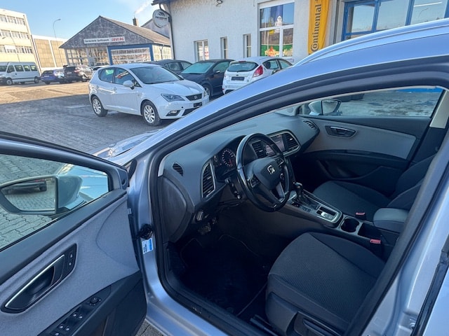 SEAT Leon ST 1.6 TDI CR Style DSG-image-8