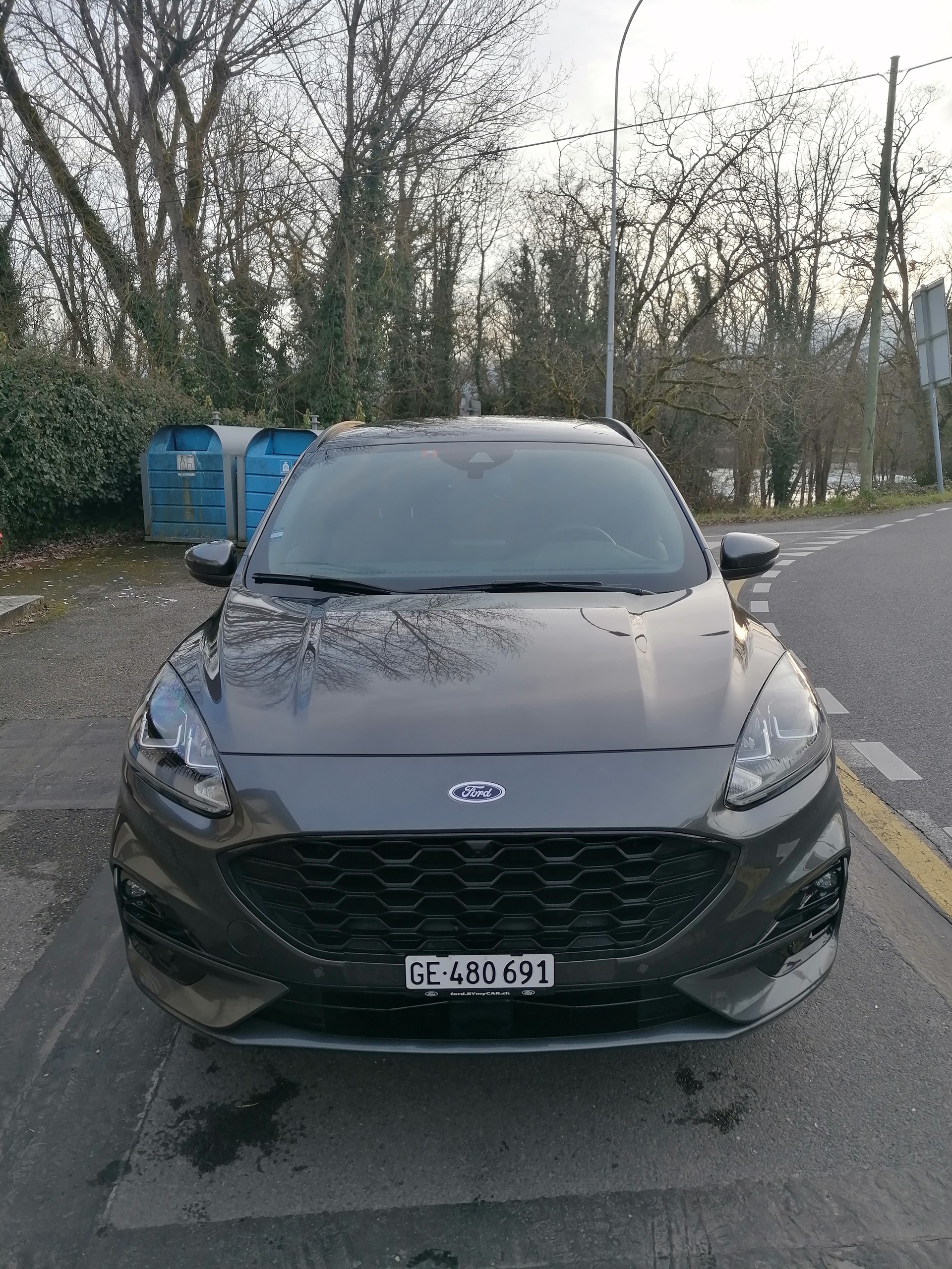 FORD Kuga 2.5 FHEV ST-Line 4WD-image-4