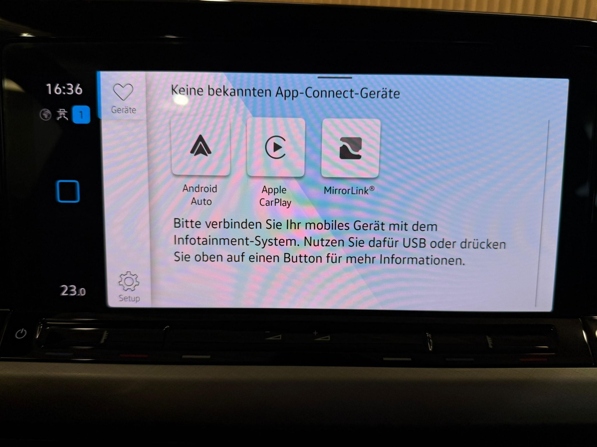 VW Golf Variant 2.0 TDI Life-image-15