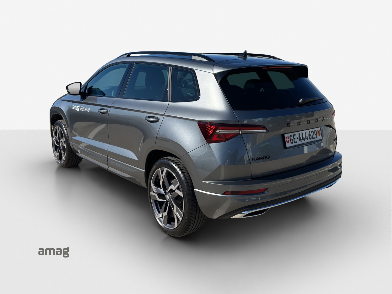 SKODA Karoq 2.0 TSI SportLine 4x4 DSG-image-2