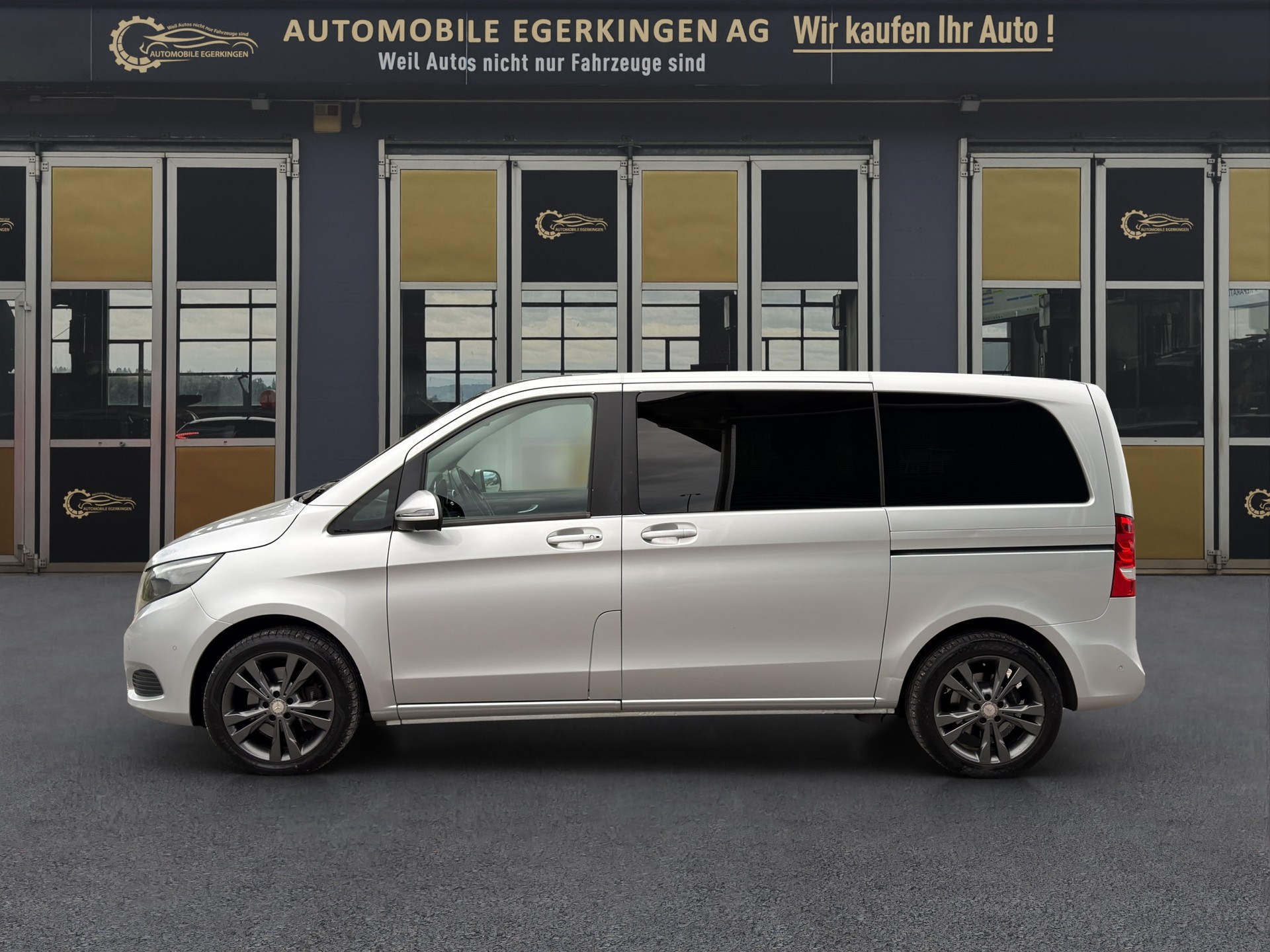 MERCEDES-BENZ V 250 d BlueTec kurz 4matic Van-image-7
