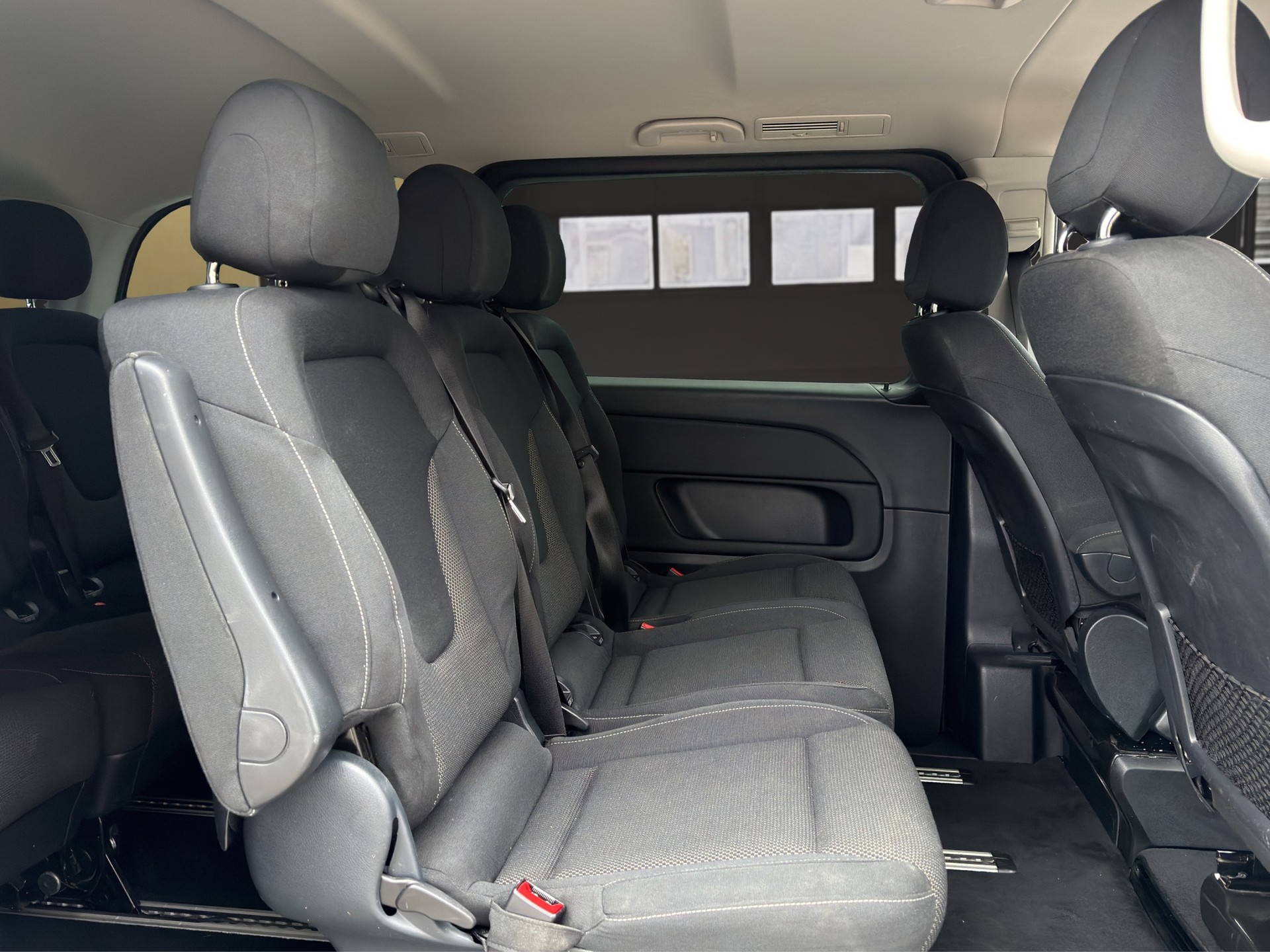 MERCEDES-BENZ V 250 d BlueTec kurz 4matic Van-image-10