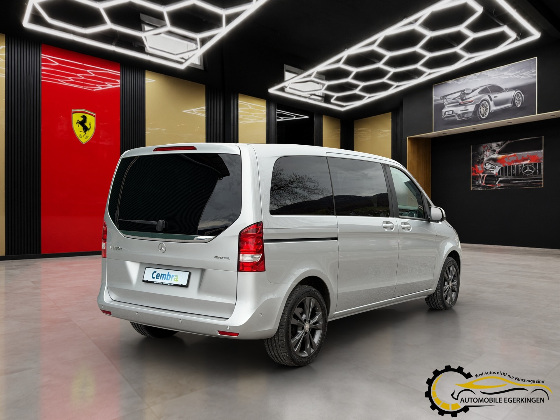 MERCEDES-BENZ V 250 d BlueTec kurz 4matic Van-image-4