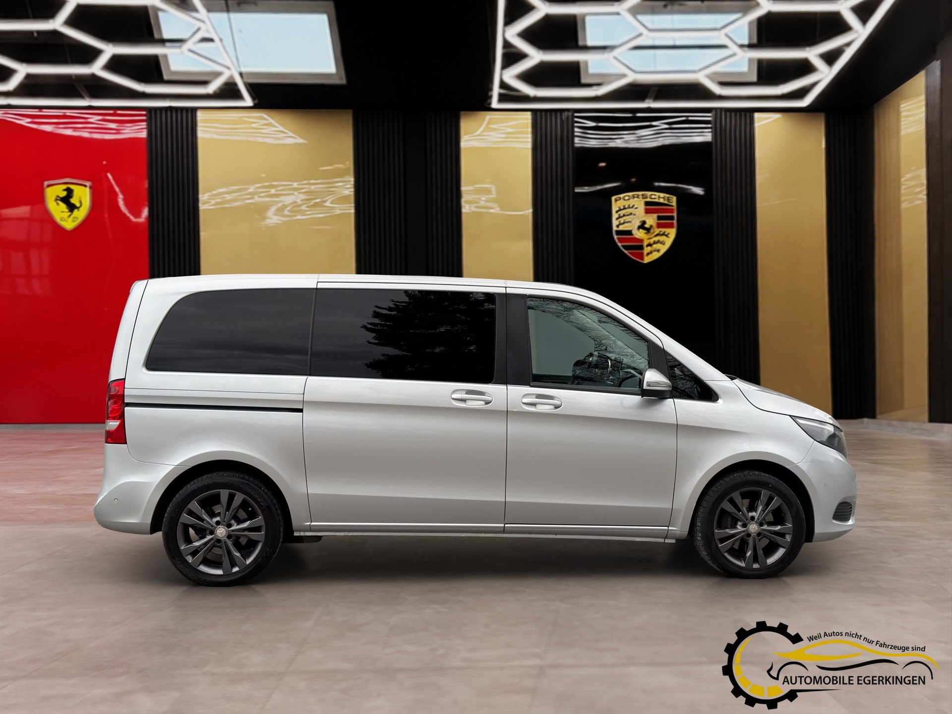 MERCEDES-BENZ V 250 d BlueTec kurz 4matic Van-image-3