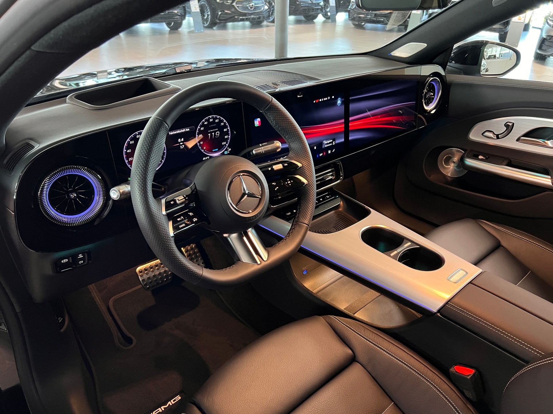 MERCEDES-BENZ CLA Shooting Brake 350 4Matic 85 kWh EQ-image-11