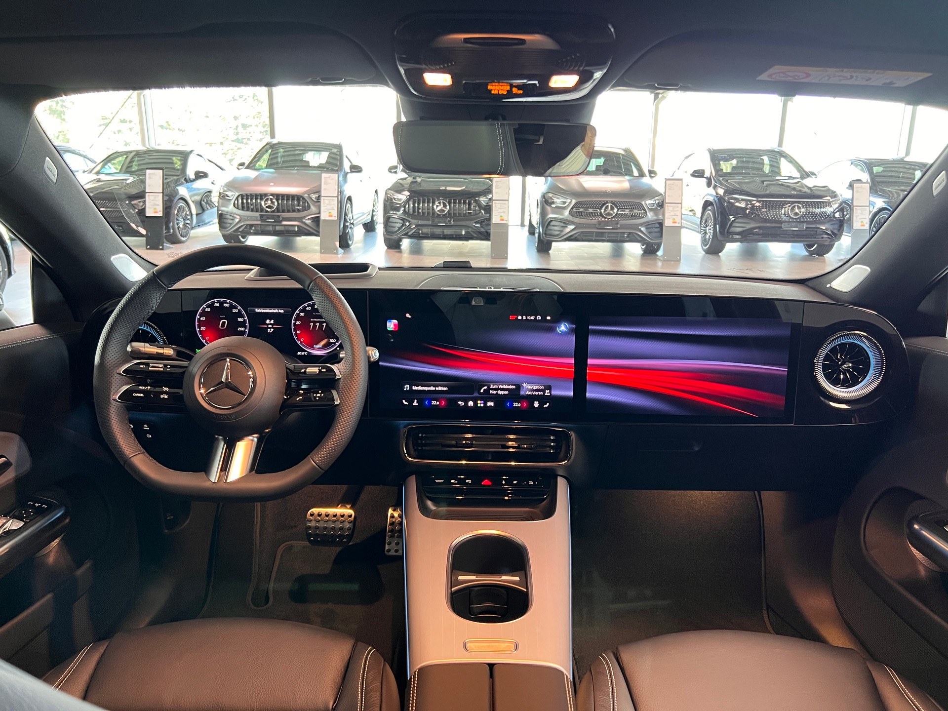MERCEDES-BENZ CLA Shooting Brake 350 4Matic 85 kWh EQ-image-12