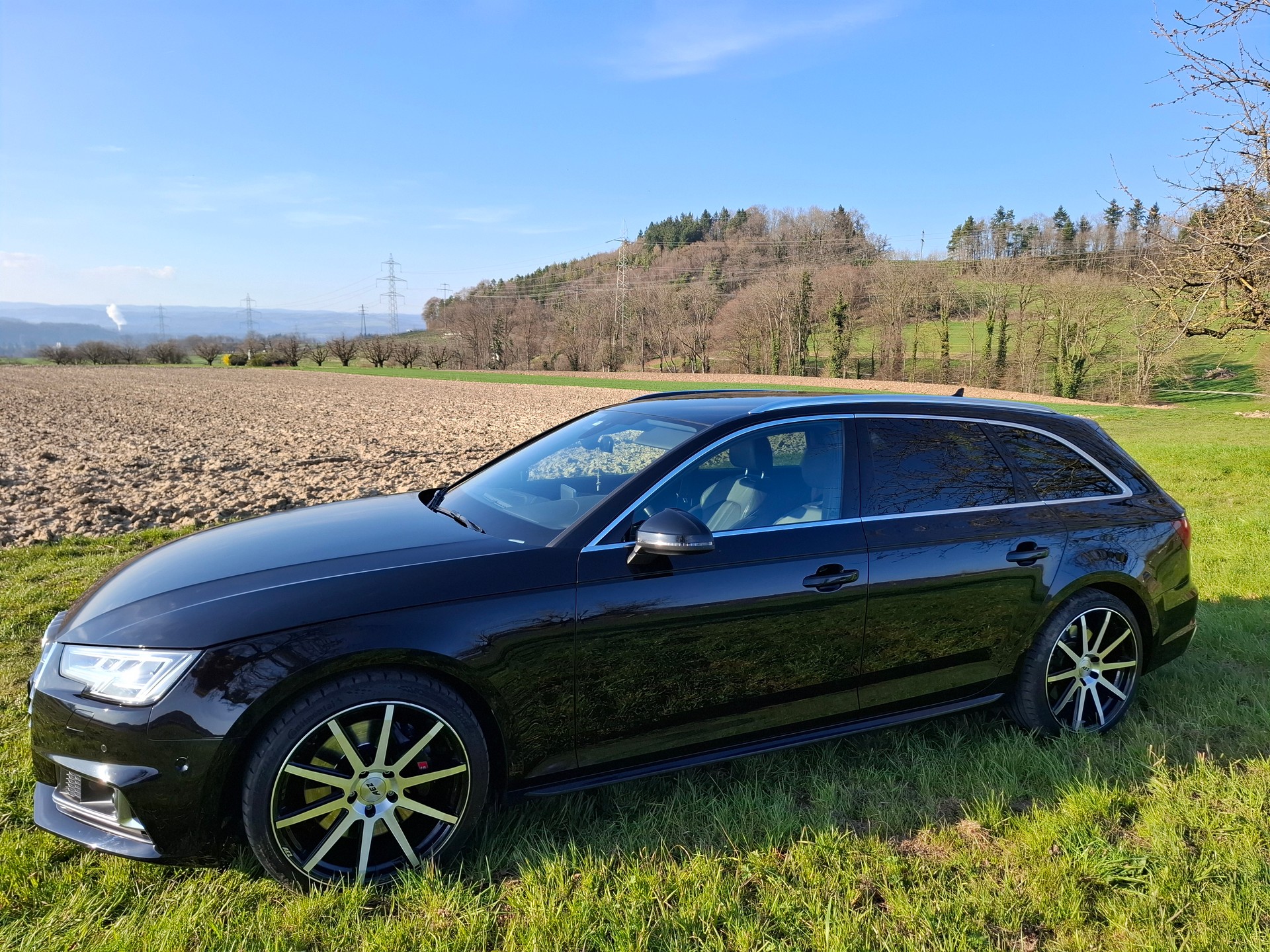 AUDI S4 Avant 3.0 TFSI quattro tiptronic-image-2
