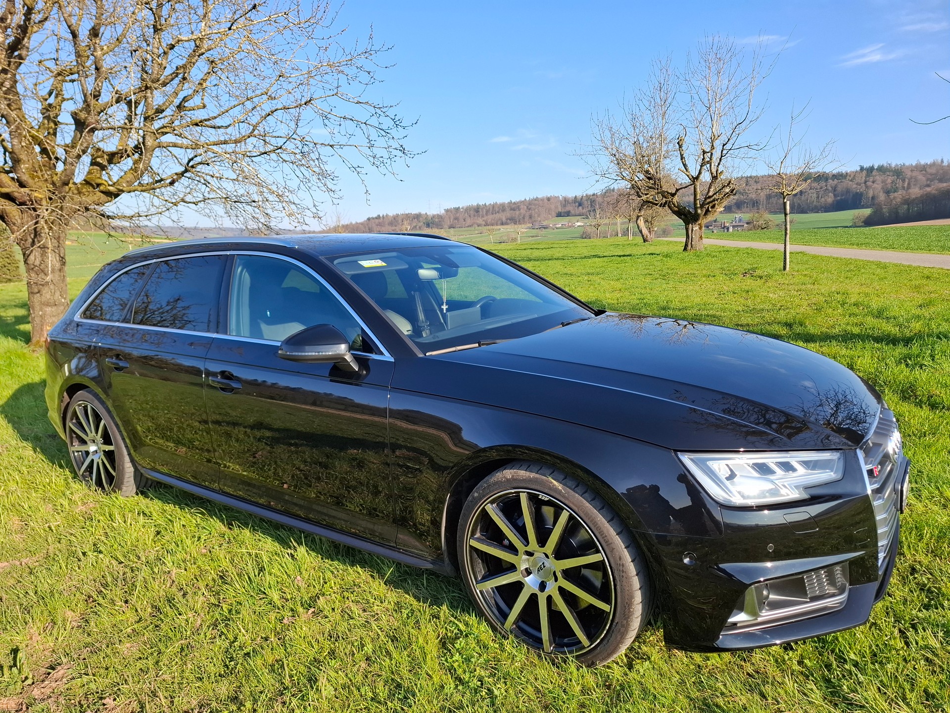 AUDI S4 Avant 3.0 TFSI quattro tiptronic-image-3